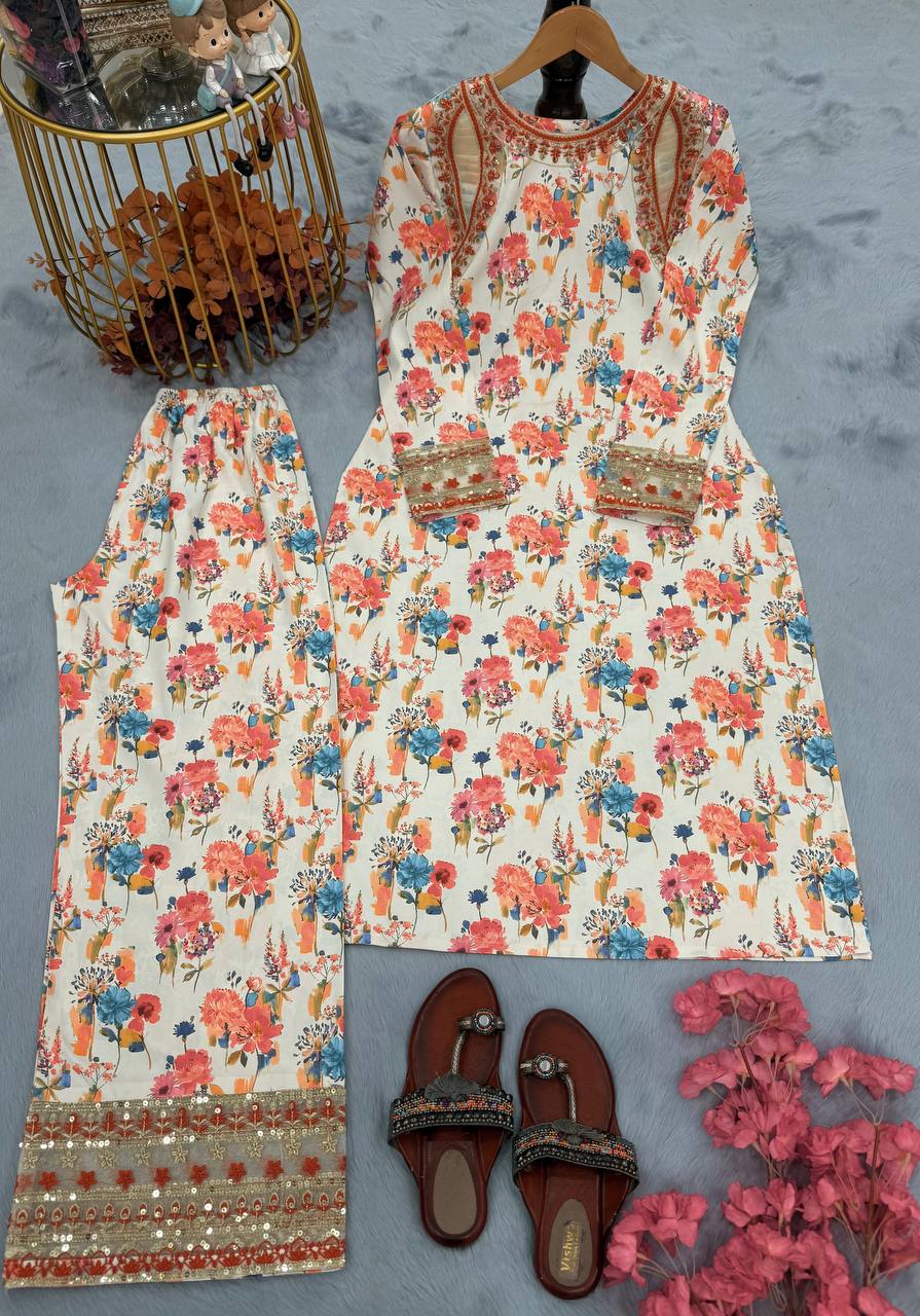 डिज़ाइनर पार्टी वियर लुक प्रिंटेड और कढ़ाई वाला को-ऑर्ड सेट