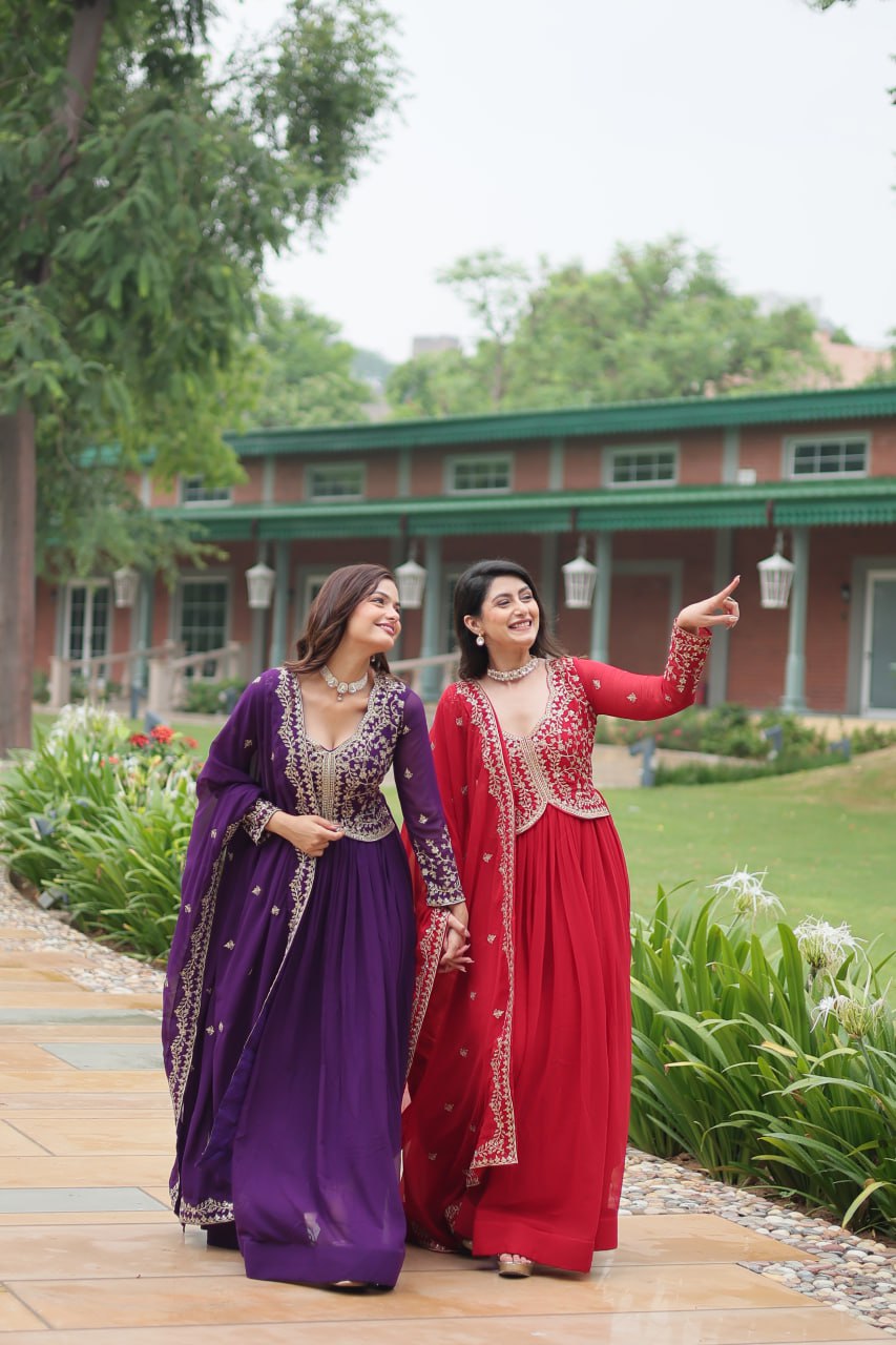 पार्टी वियर लुक गाउन विद सेक्विन्स-मल्टी एम्ब्रॉयडर्ड वर्क