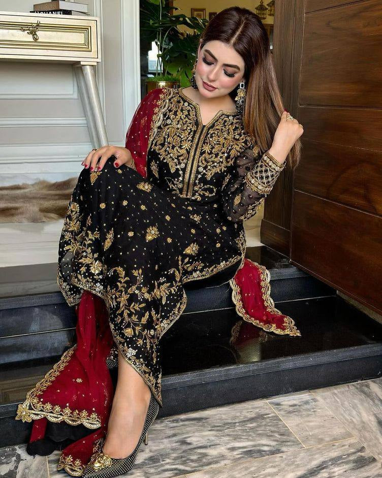 पार्टी वियर लुक डिज़ाइनर टॉप और बॉटम