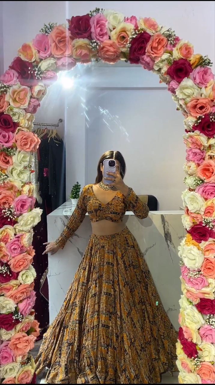 Party Wear Lehenga Choli With Beautiful Floral Print
