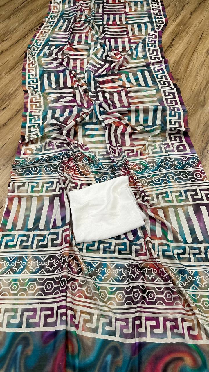 सुंदर डिजिटल प्रिंट वाली डिज़ाइनर साड़ी