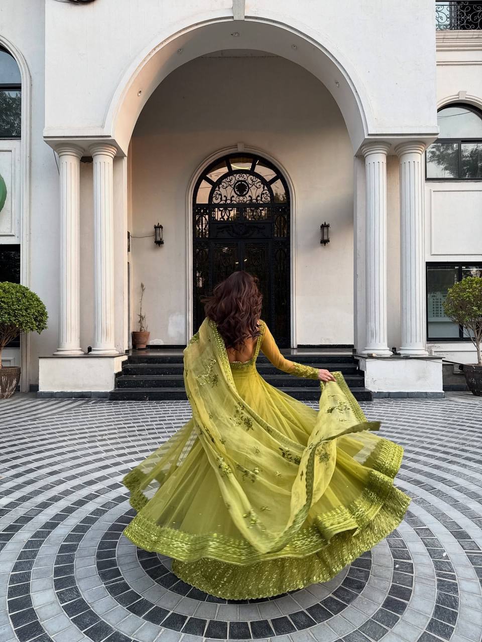 Party Wear Look Designer Lehenga, Blouse, Dupatta And Shrug