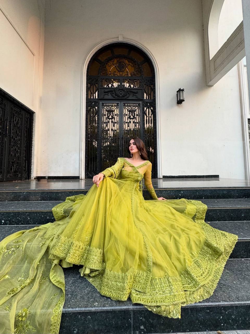 Party Wear Look Designer Lehenga, Blouse, Dupatta And Shrug