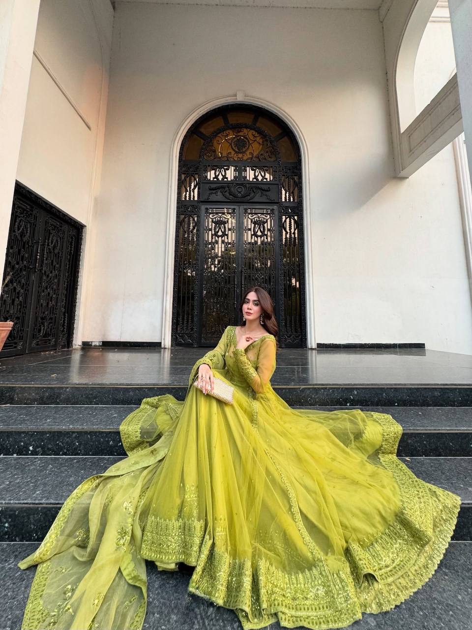 Party Wear Look Designer Lehenga, Blouse, Dupatta And Shrug