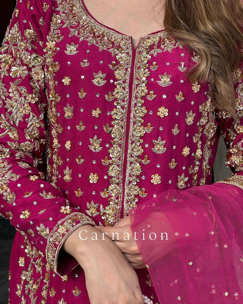 पार्टी वियर लुक डिज़ाइनर टॉप और बॉटम दुपट्टे के साथ