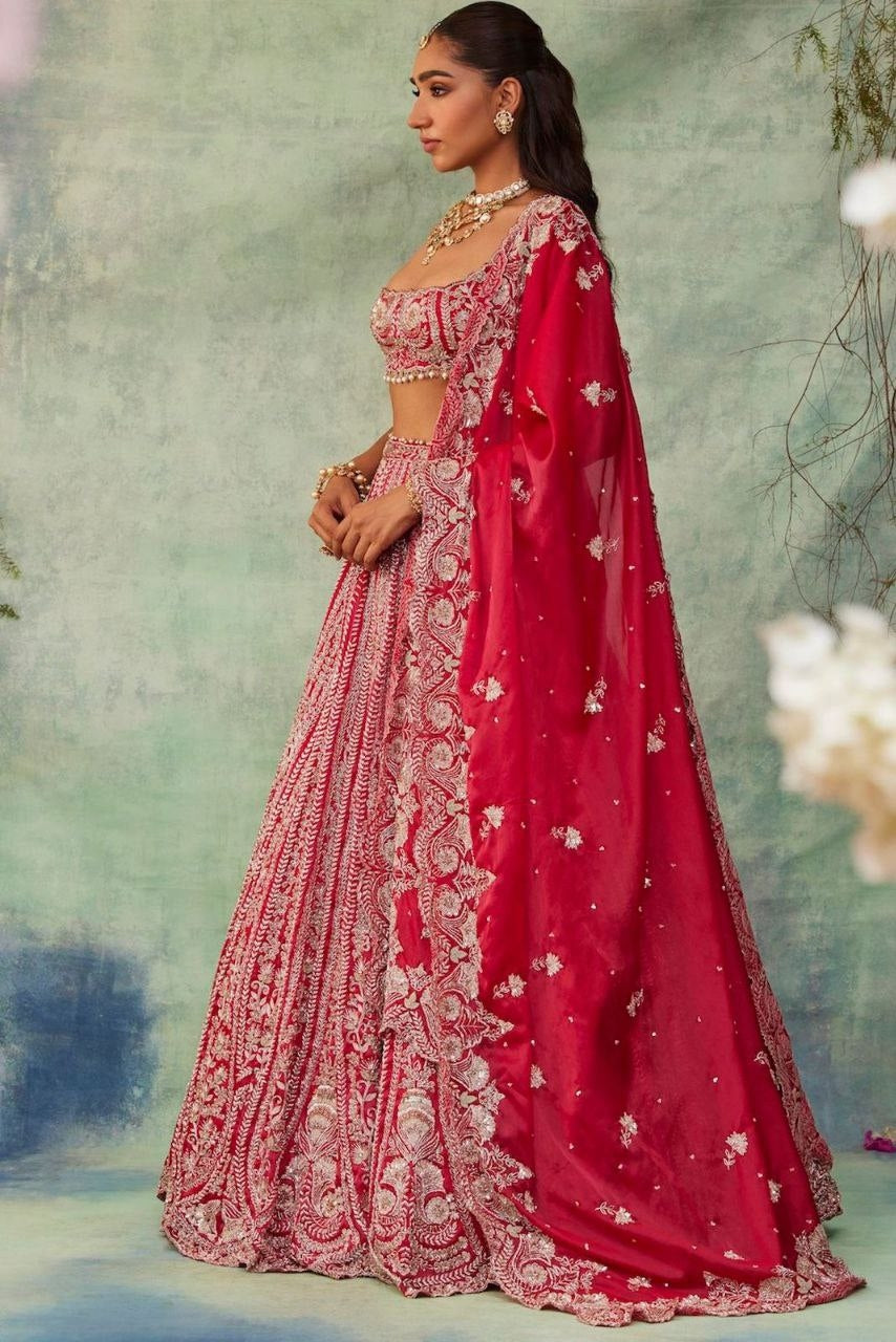 Designer Party Wear Lehenga Choli With Beautiful Thread Embroidery Work