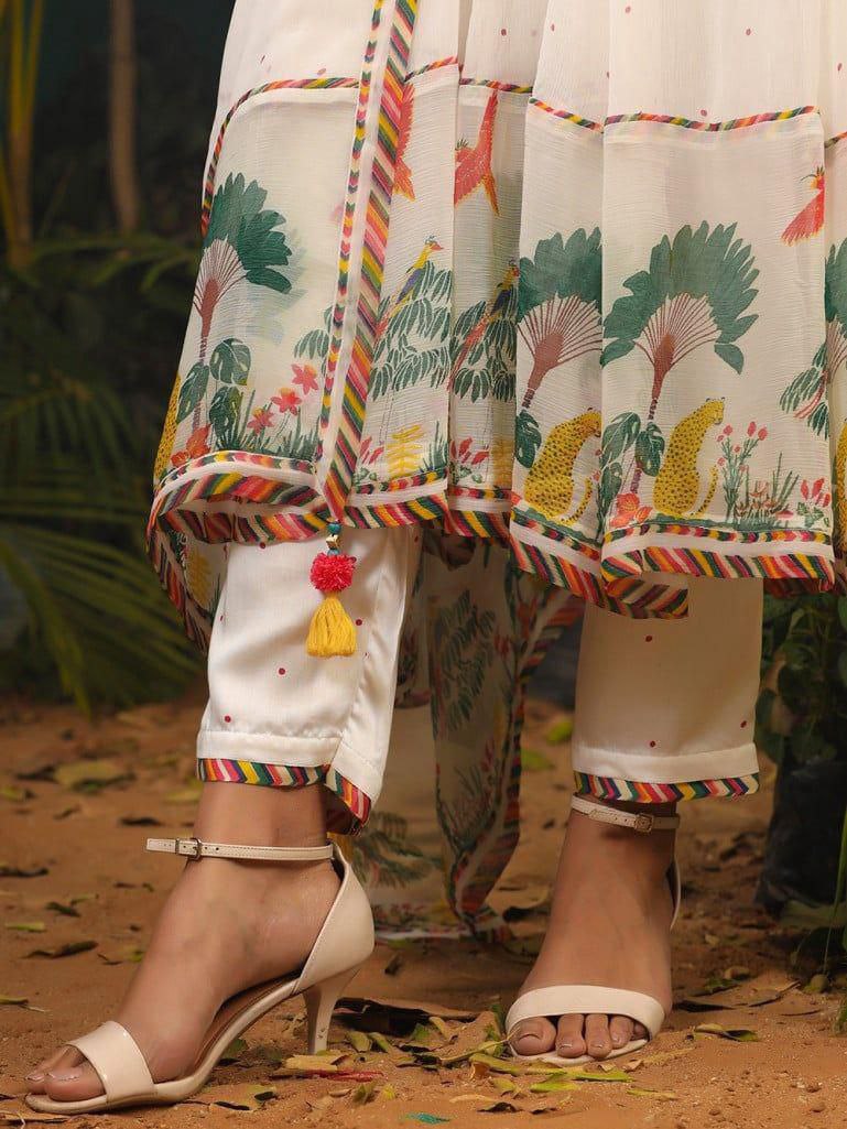 पार्टी वियर लुक फैंसी टॉप और बॉटम दुपट्टे के साथ