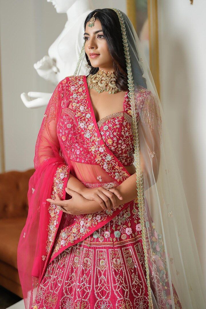Designer Party Wear Lehenga Choli With Beautiful Multi Thread Work