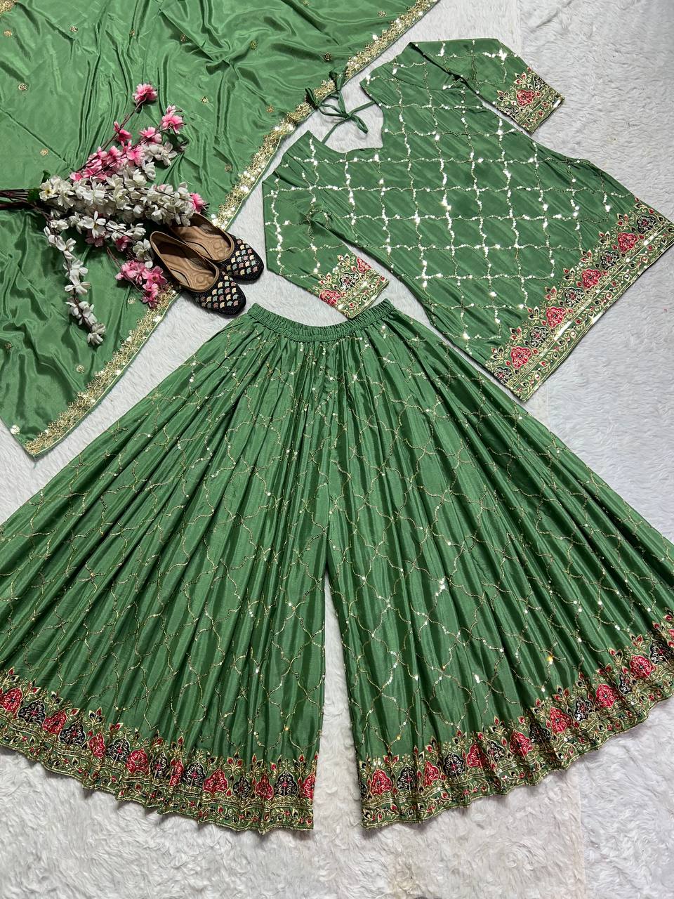 डिज़ाइनर पार्टी वियर लुक टॉप, शरारा प्लाज़ो और दुपट्टा