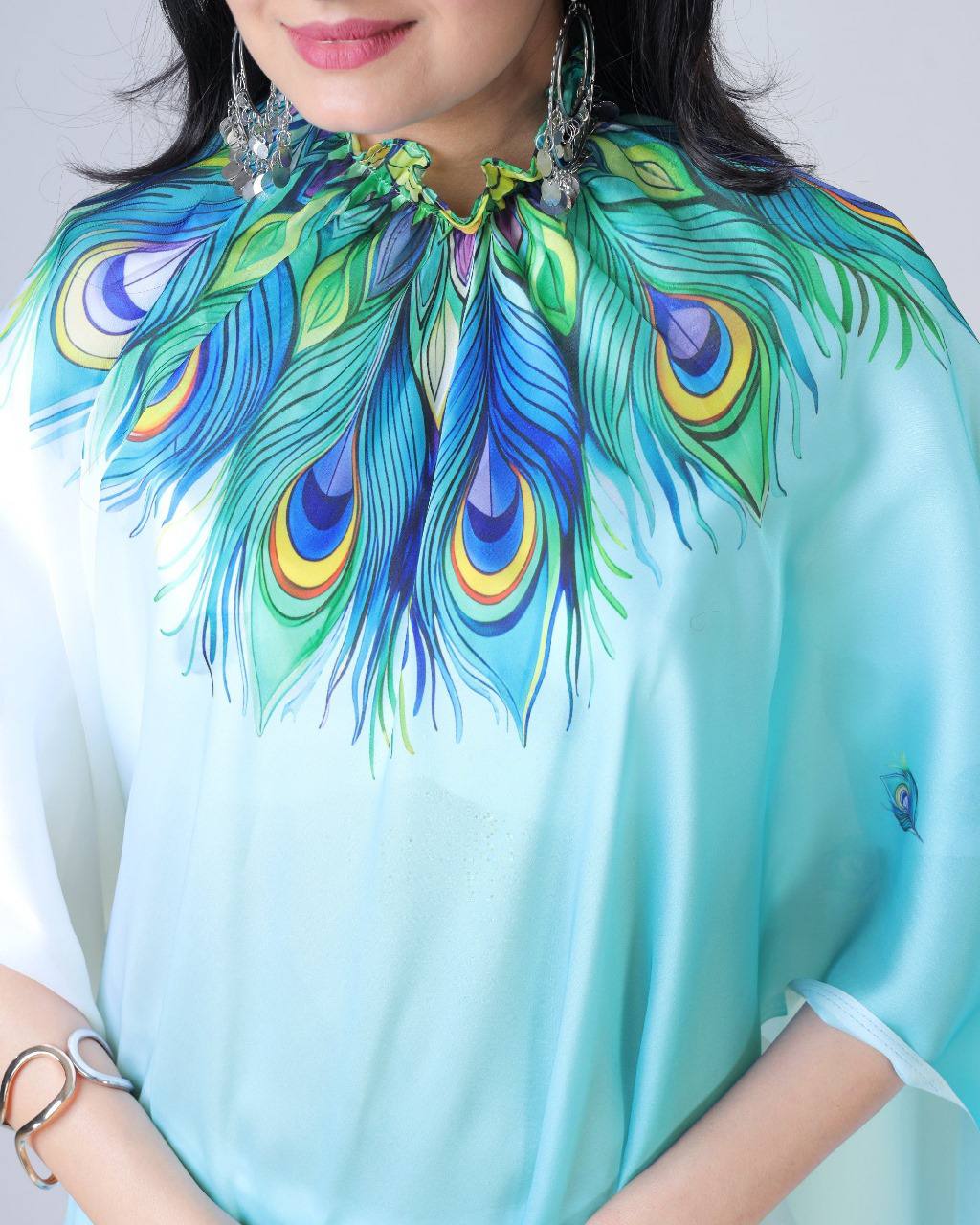 ट्रेंडिंग फ्री हैंड रेडी टू वियर साड़ी