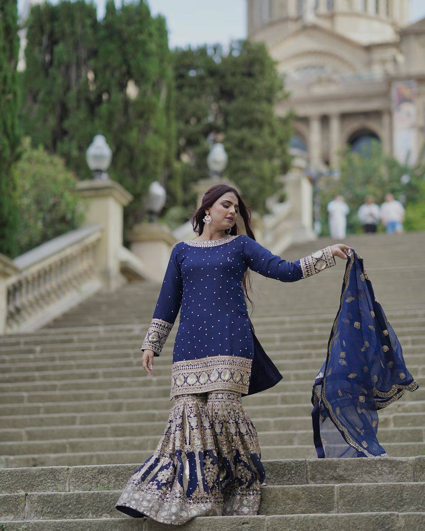 पार्टी वियर लुक डिज़ाइनर टॉप और बॉटम दुपट्टे के साथ