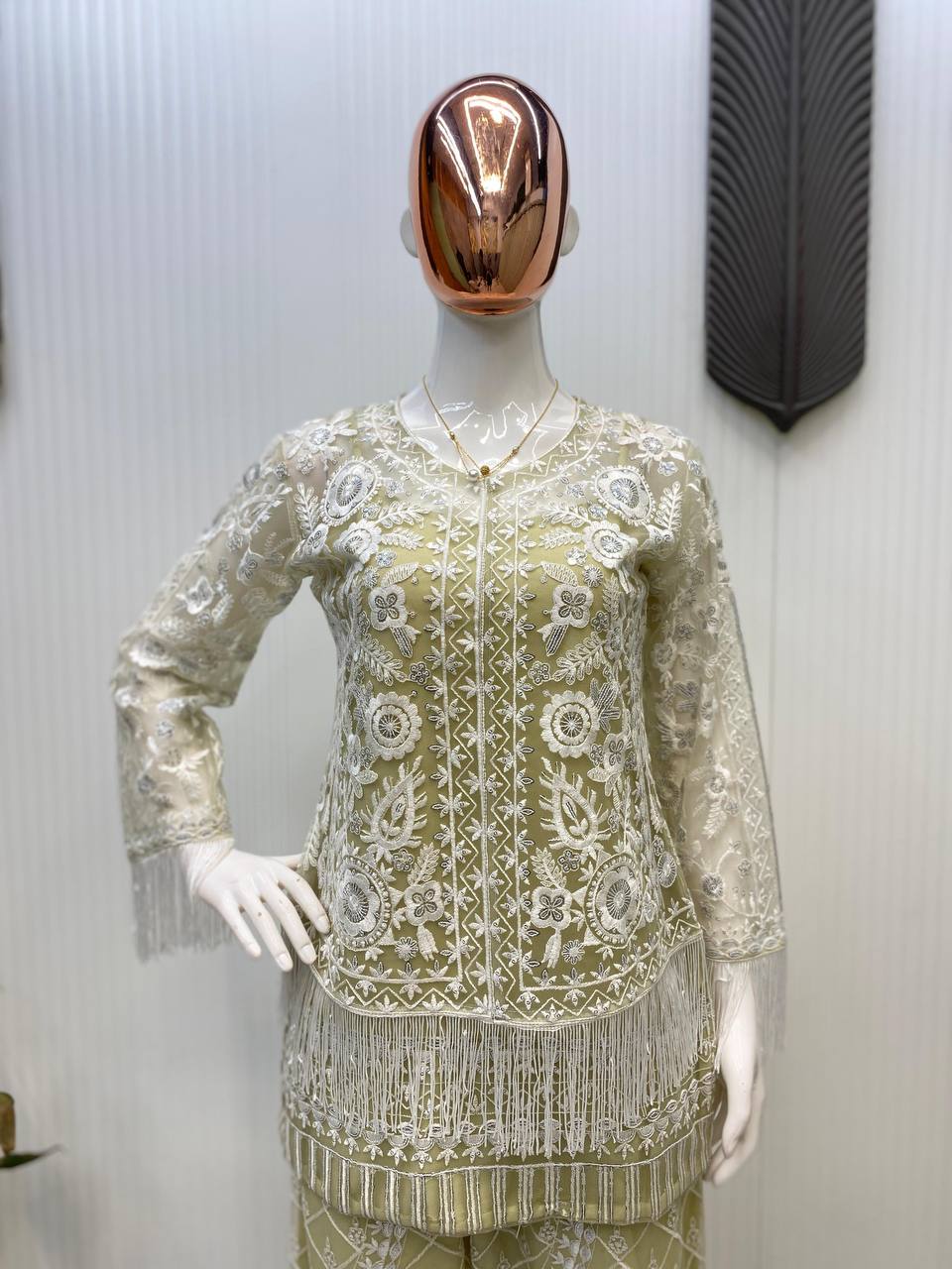 डिज़ाइनर पार्टी वियर टॉप-प्लाज़ो और खूबसूरत कोटी