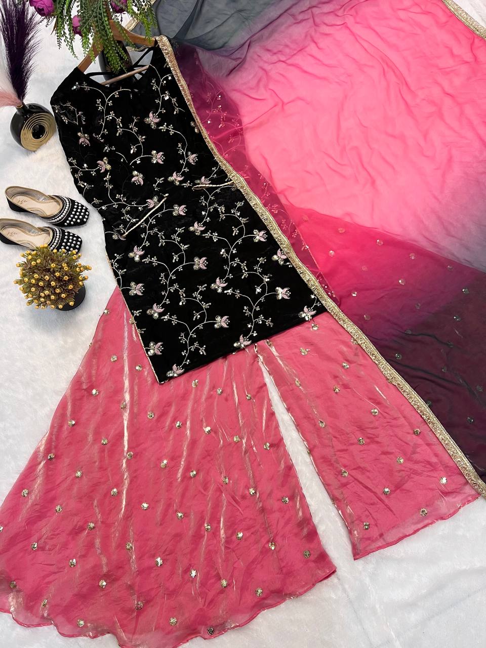 डिज़ाइनर पार्टी वियर लुक टॉप, बॉटम और दुपट्टा