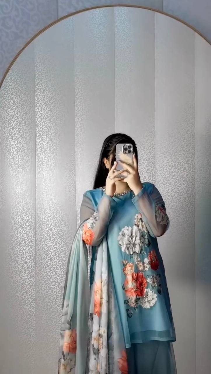 डिजिटल प्रिंट और असली खटाली हाथ के काम के साथ फैंसी सूट सेट