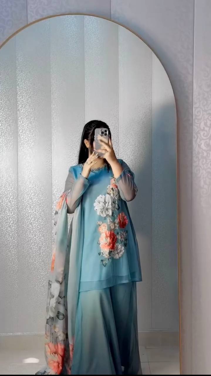 डिजिटल प्रिंट और असली खटाली हाथ के काम के साथ फैंसी सूट सेट