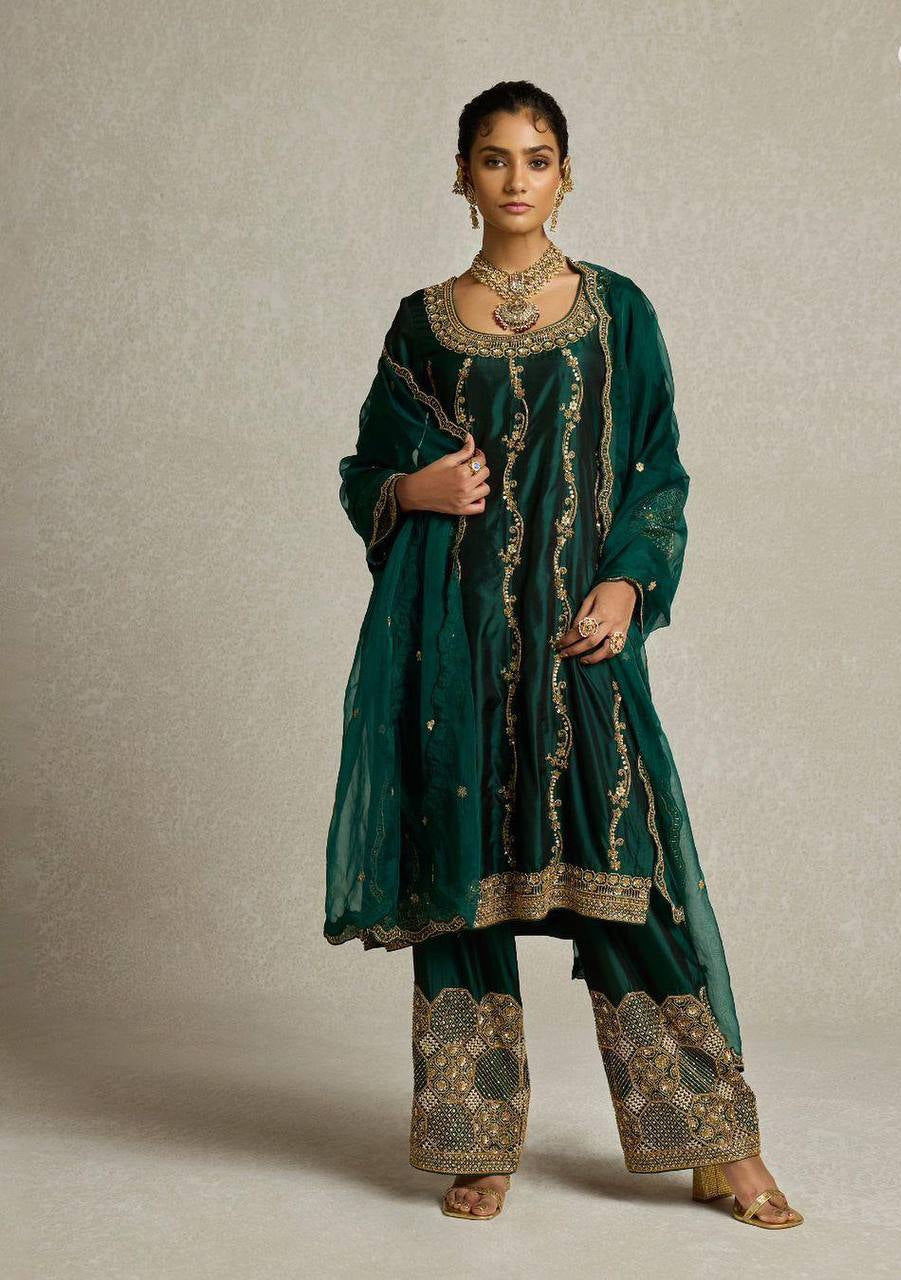 पार्टी वियर लुक डिज़ाइनर टॉप और बॉटम दुपट्टे के साथ