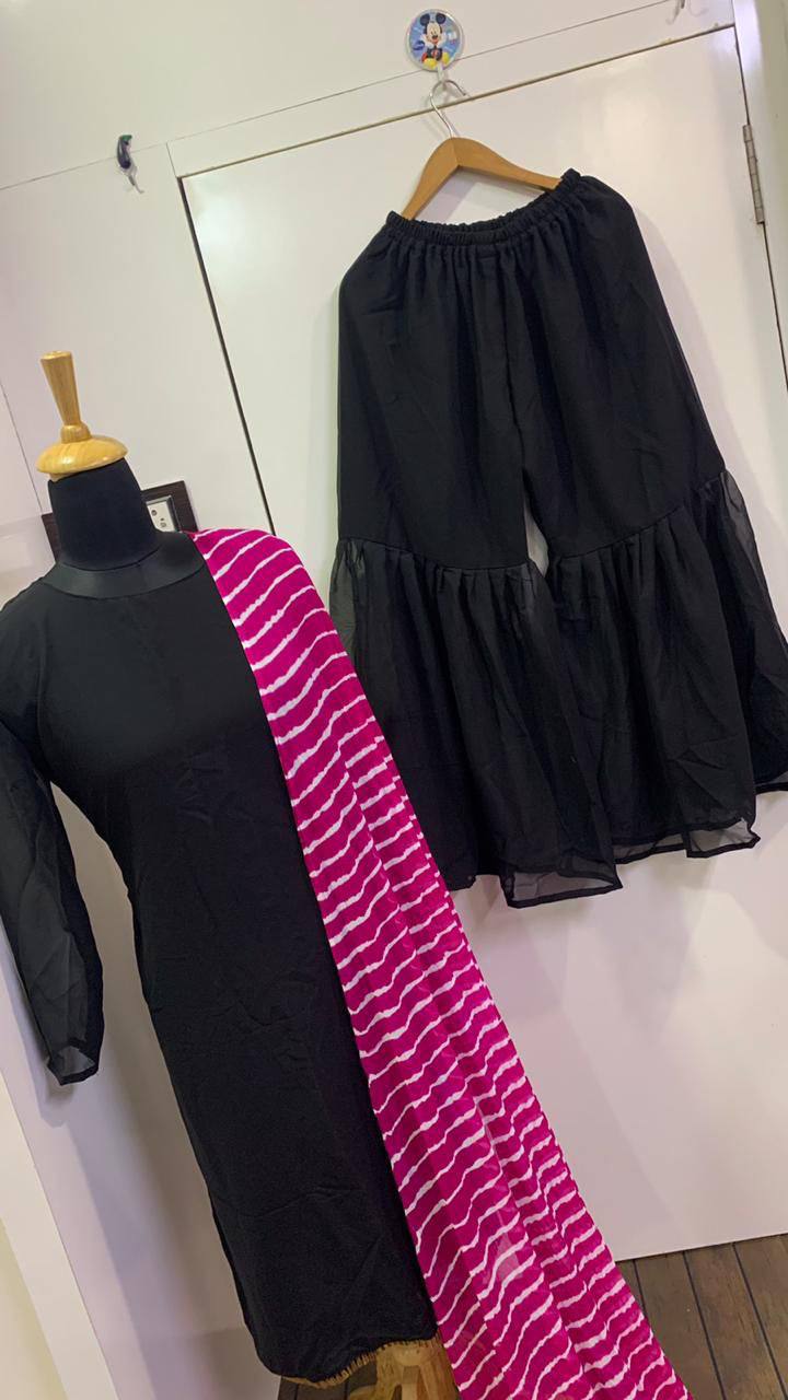 पार्टी वियर सुंदर टॉप बॉटम और दुपट्टा बॉर्डर वर्क के साथ