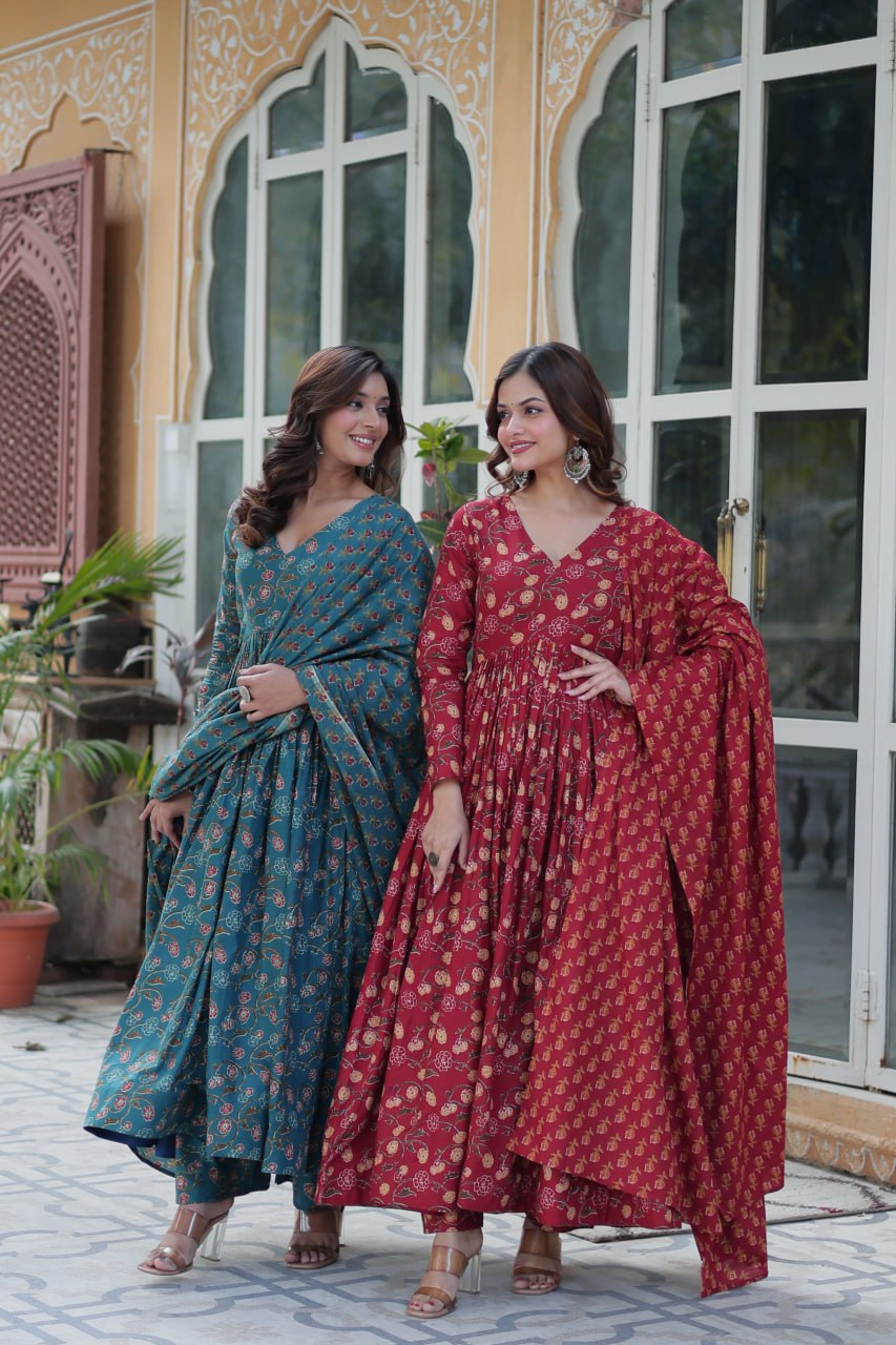 Party Wear Look Beautiful Gown And Pent With Dupatta