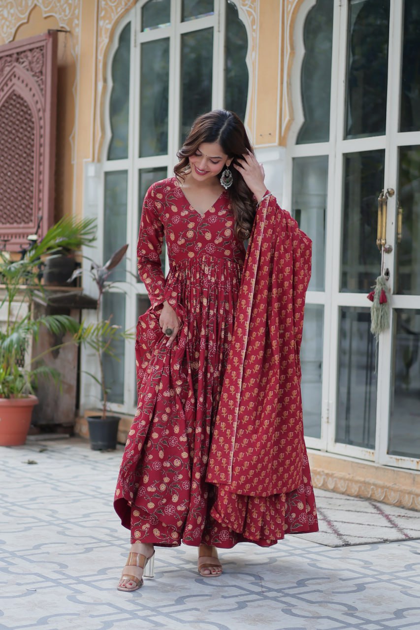 Party Wear Look Beautiful Gown And Pent With Dupatta