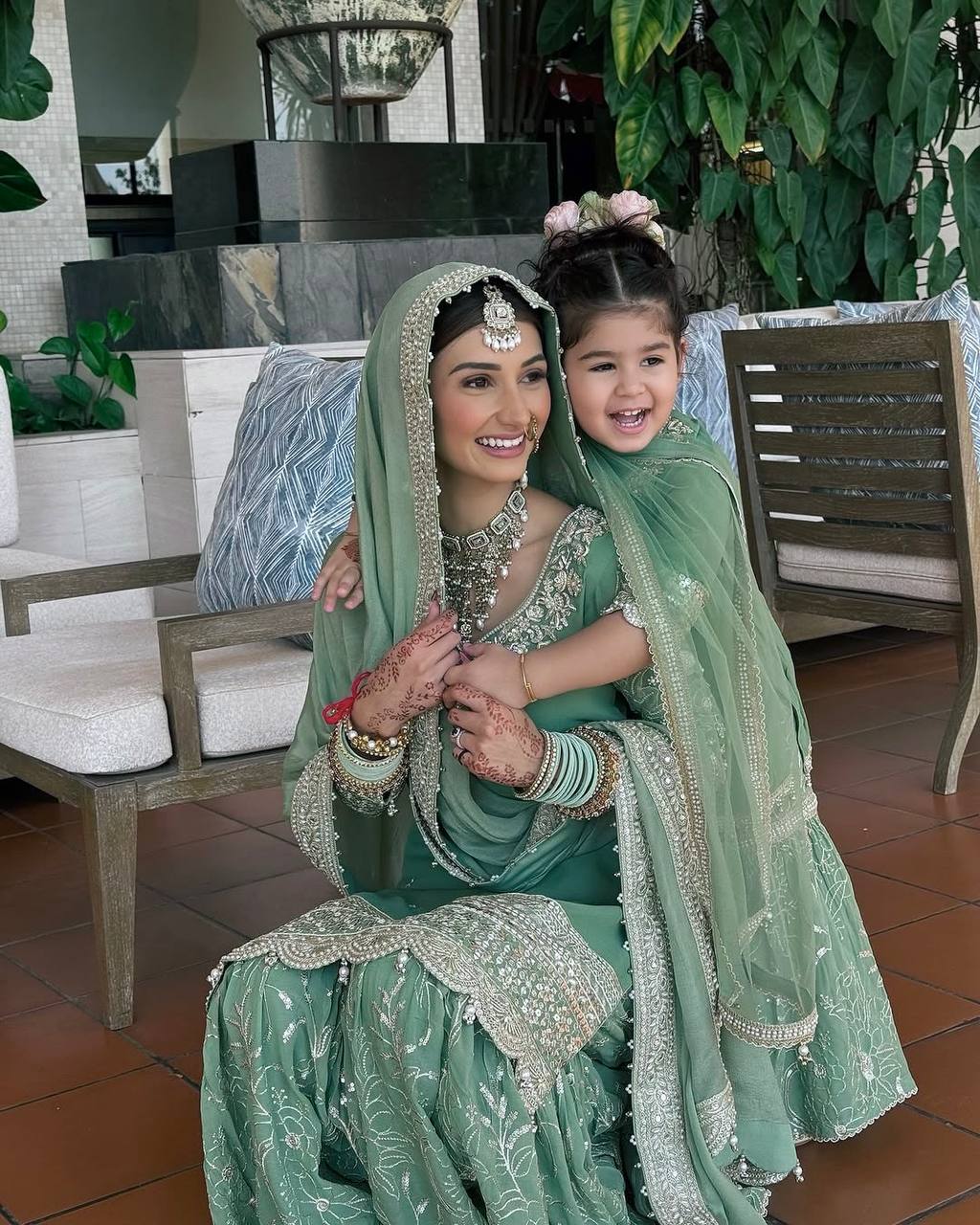 डिज़ाइनर पार्टी वियर लुक टॉप-प्लाज़ो और दुपट्टा हैवी एम्ब्रॉयडरी वर्क