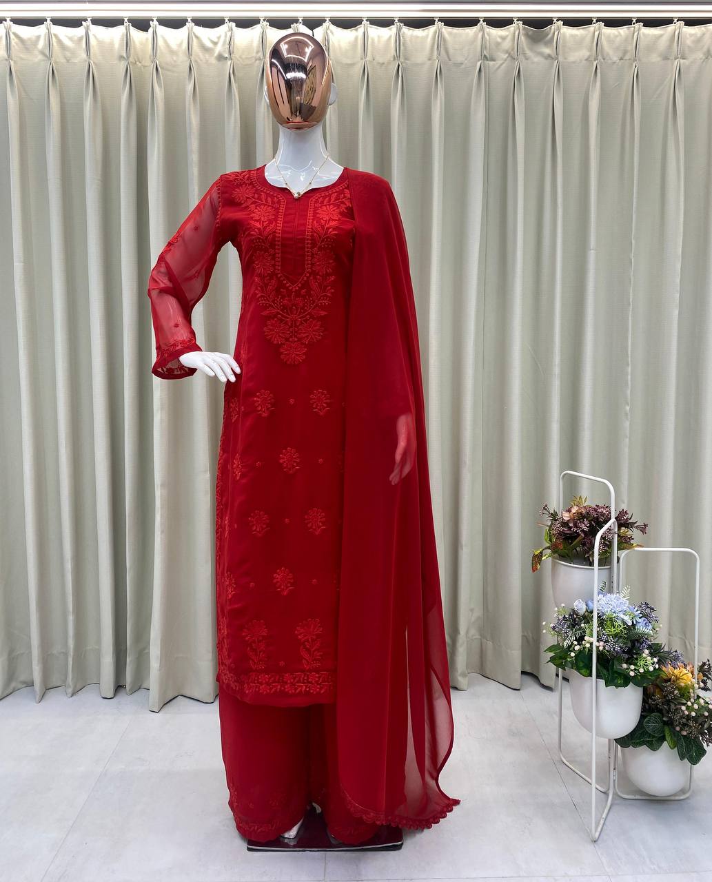 पार्टी वियर लुक टॉप और बॉटम विद दुपट्टा