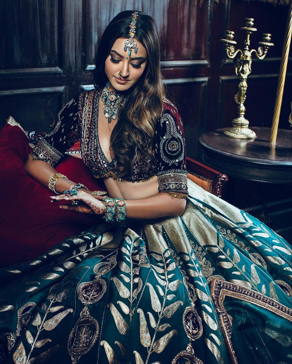 Party Wear Lehenga Choli With Beautiful Thread Work
