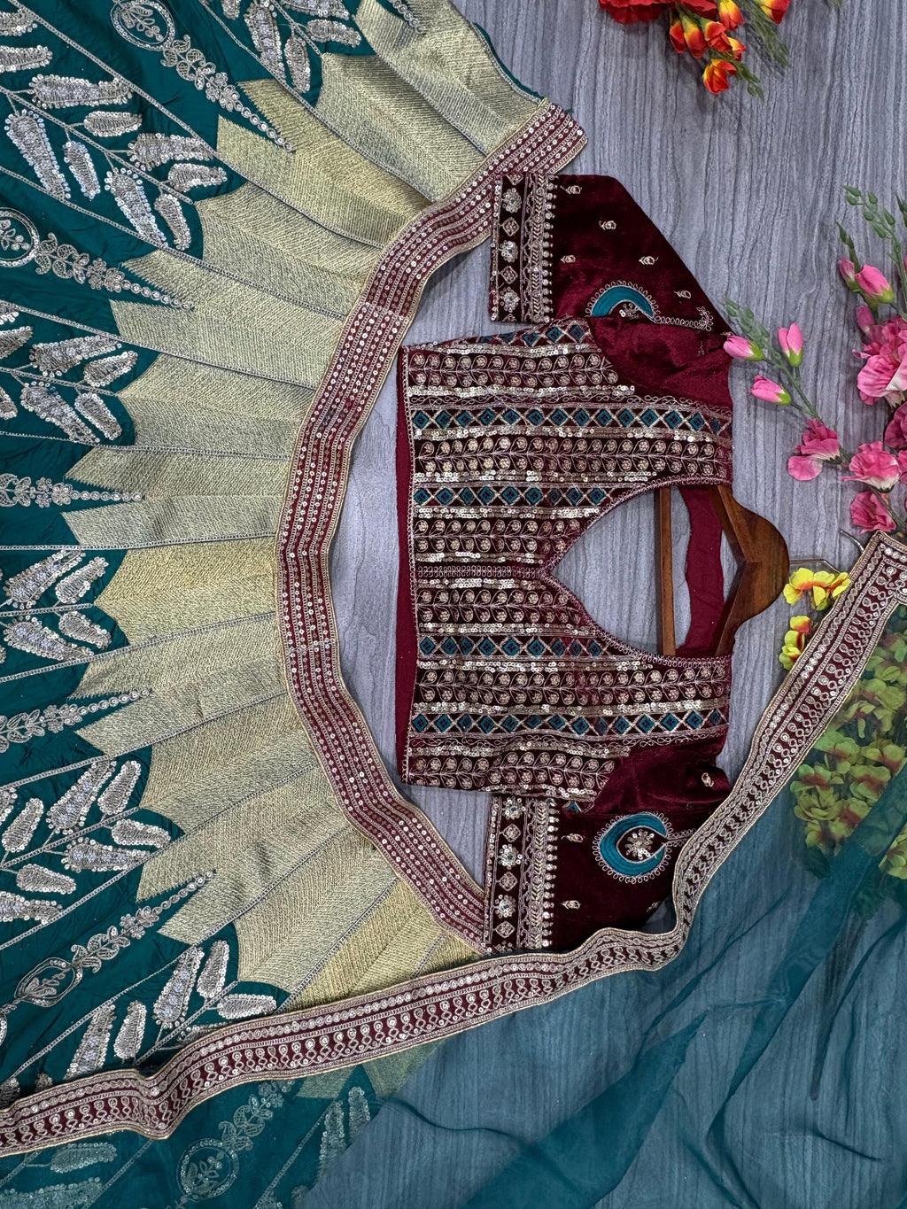 Designer Party Wear Lehenga Choli With Beautiful Thread Work