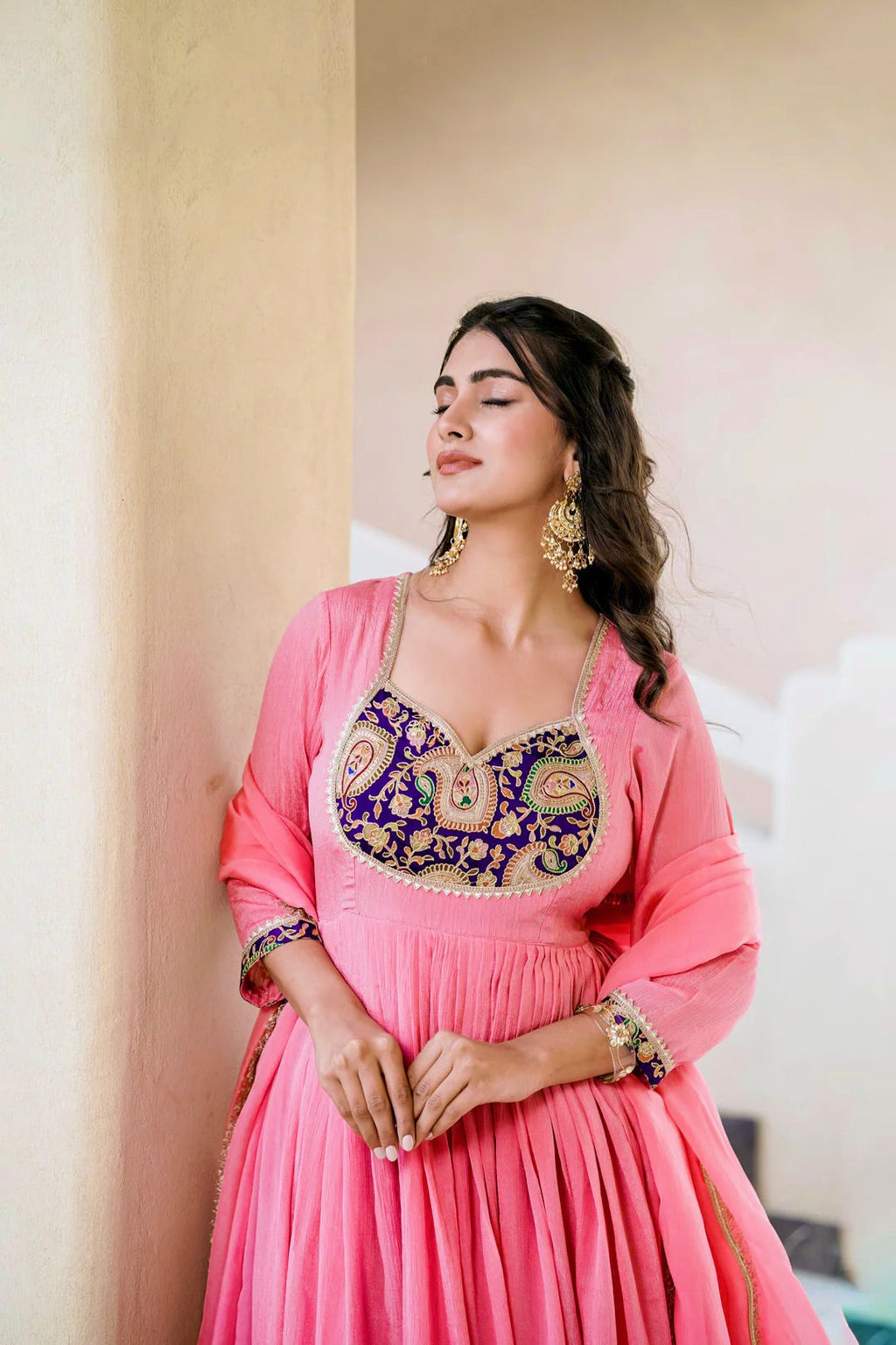 डिज़ाइनर पार्टी वियर लुक गाउन, बॉटम और दुपट्टा