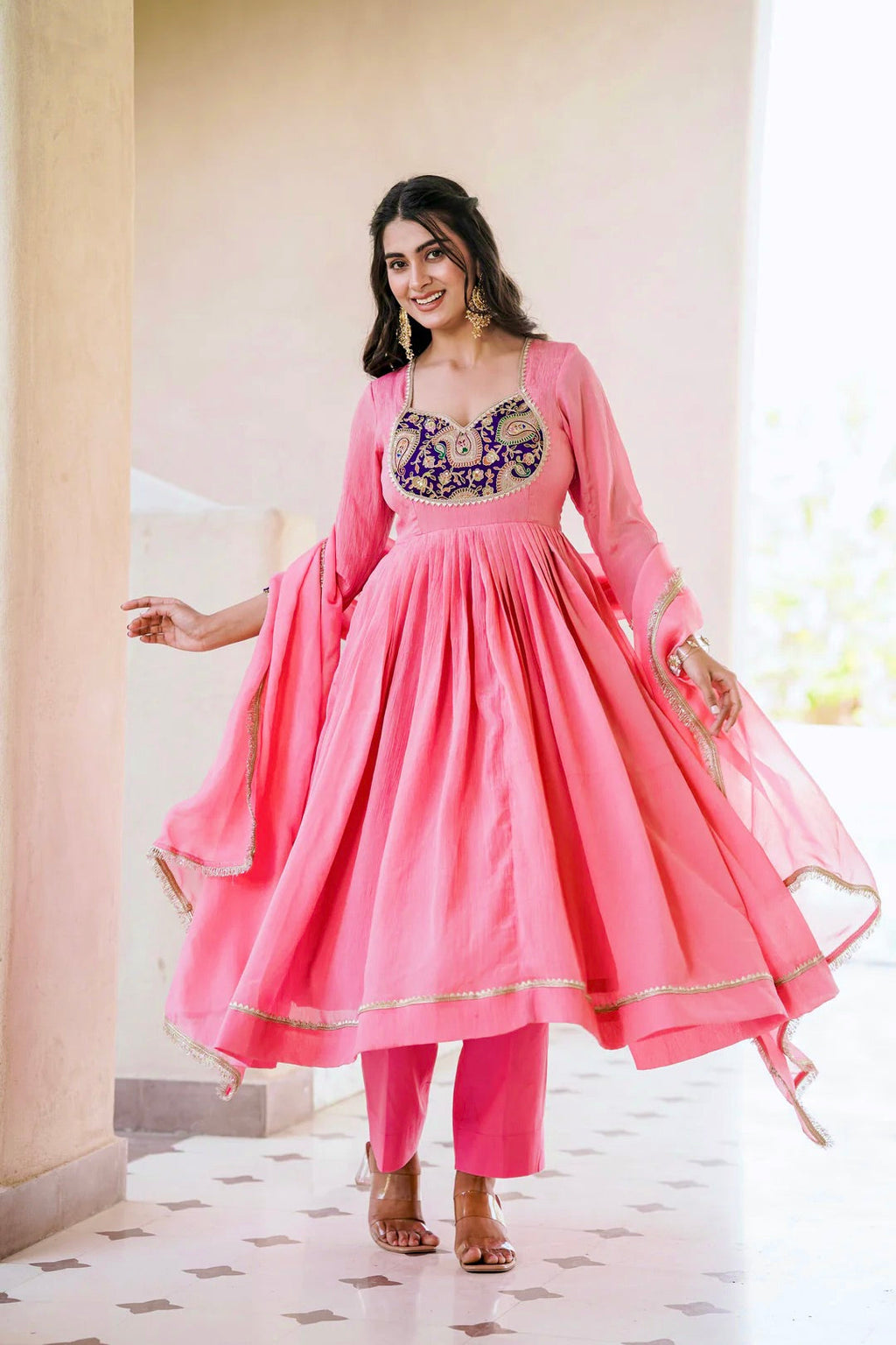 डिज़ाइनर पार्टी वियर लुक गाउन, बॉटम और दुपट्टा