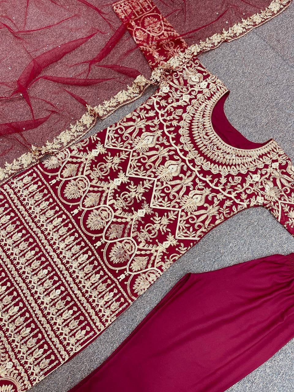डिज़ाइनर पार्टी वियर लुक टॉप-बॉटम और दुपट्टा 