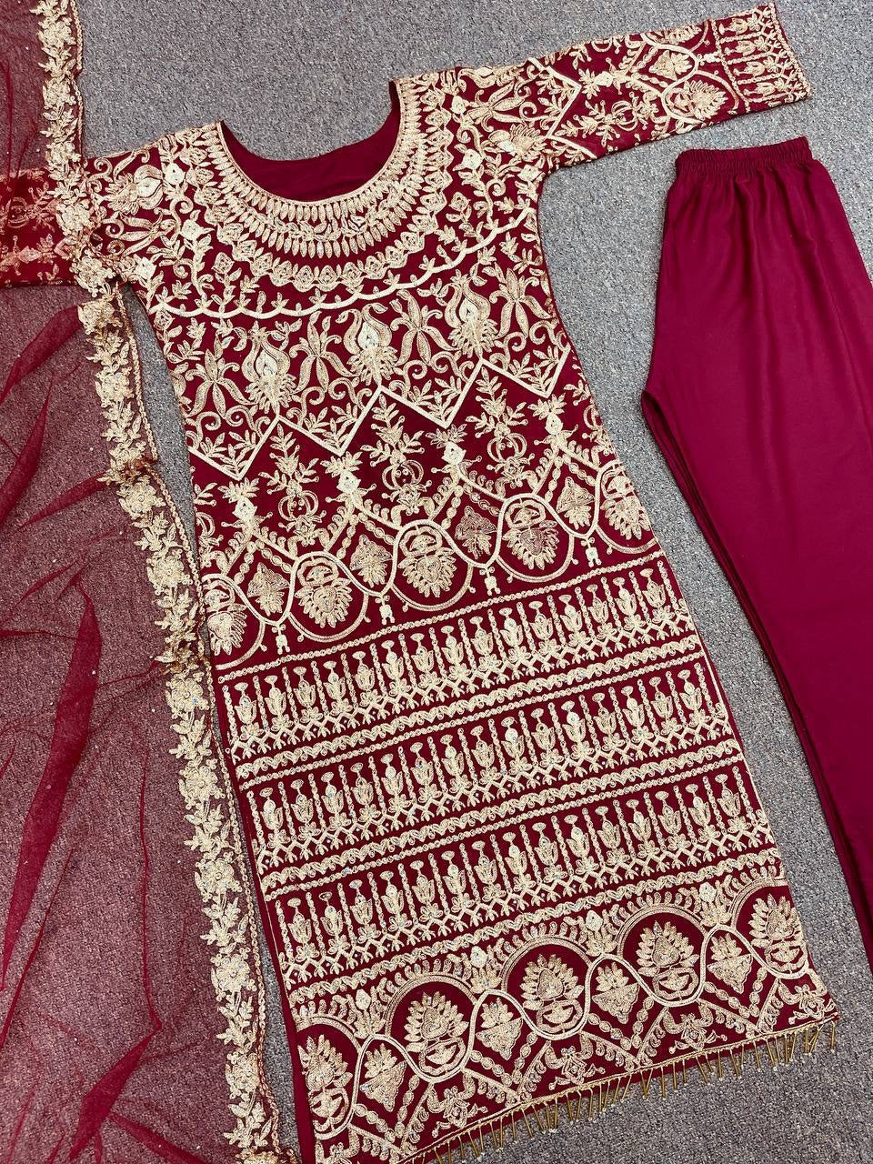 डिज़ाइनर पार्टी वियर लुक टॉप-बॉटम और दुपट्टा 