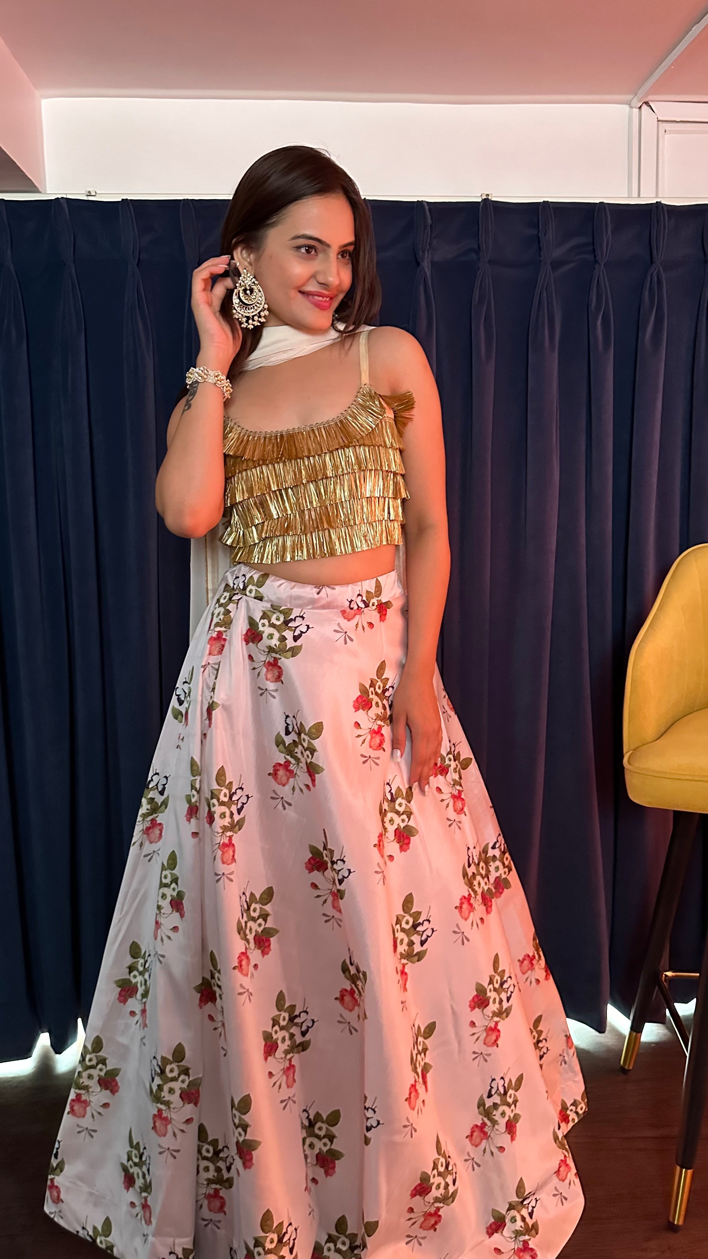 डिजिटल प्रिंट के साथ पार्टी वियर लहंगा चोली