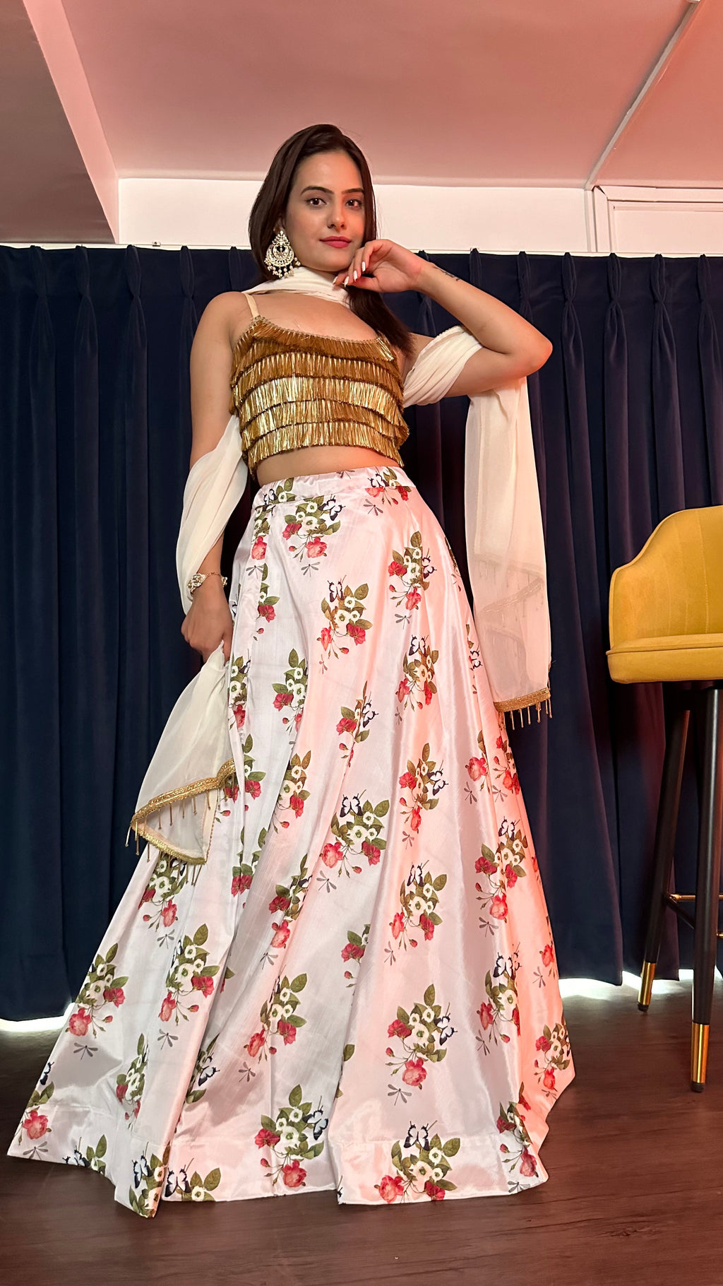 डिजिटल प्रिंट के साथ पार्टी वियर लहंगा चोली