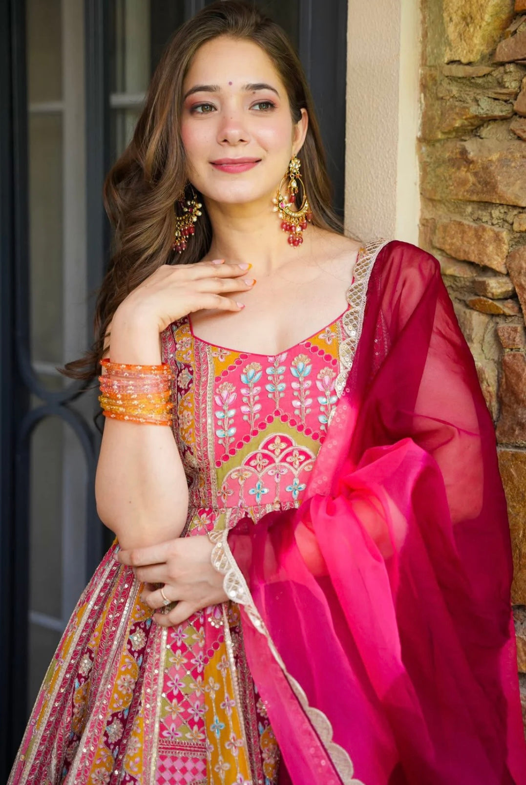 डिज़ाइनर पार्टी वियर लुक गाउन, बॉटम और दुपट्टा