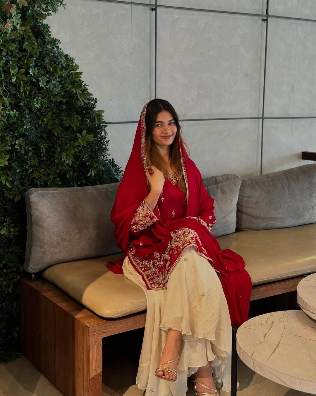 खूबसूरत पार्टी वियर लुक हैवी प्योर चिनॉन सिल्क टॉप प्लाज़ो और दुपट्टा सेट