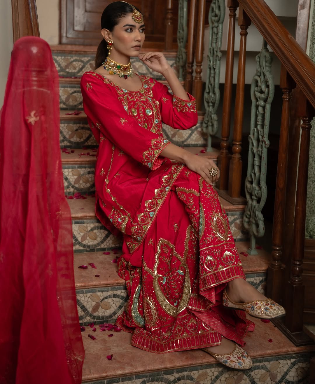 Beautiful Suit Set With Embroidery Work With Fancy Borders Less Work
