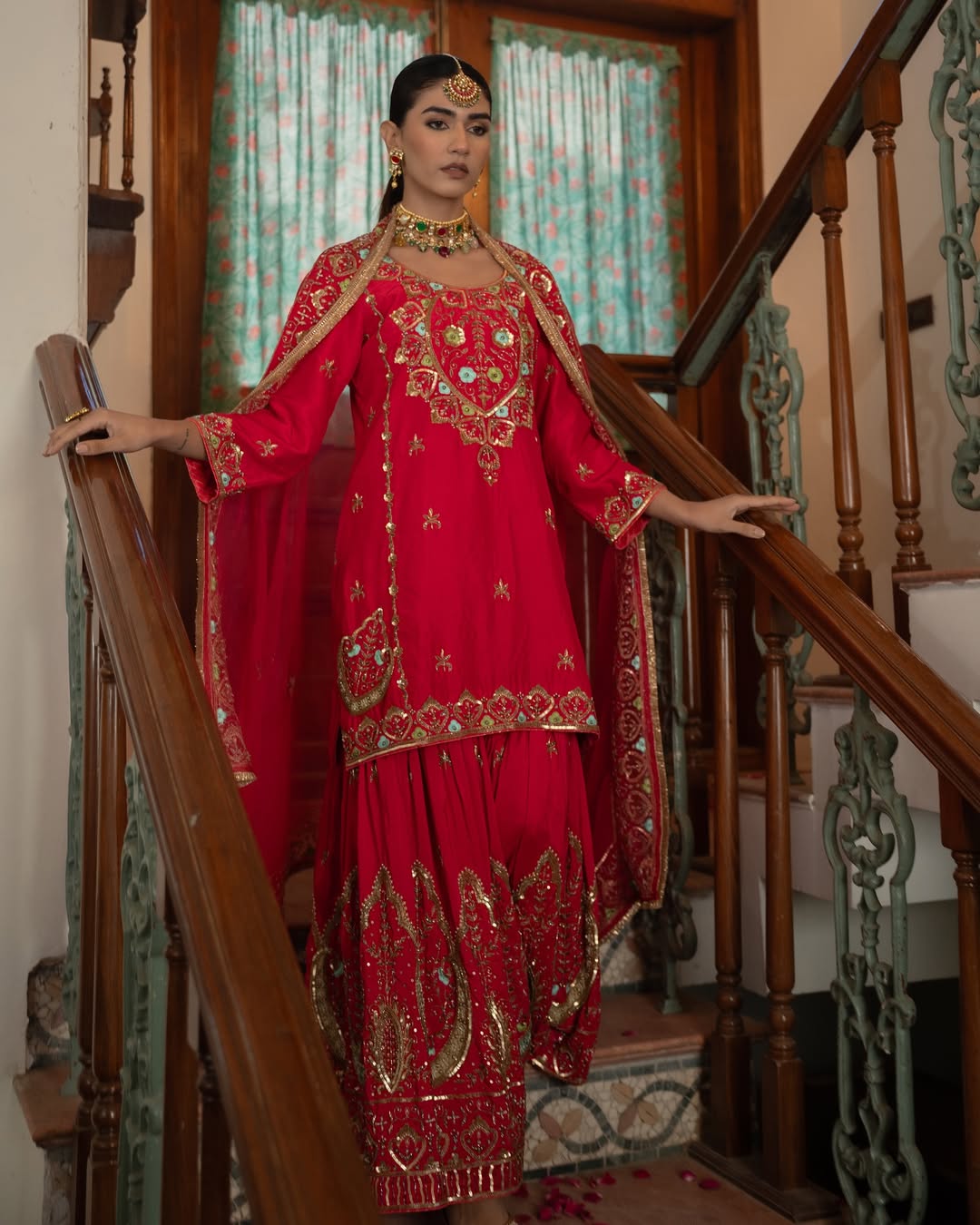 Beautiful Suit Set With Embroidery Work With Fancy Borders Less Work