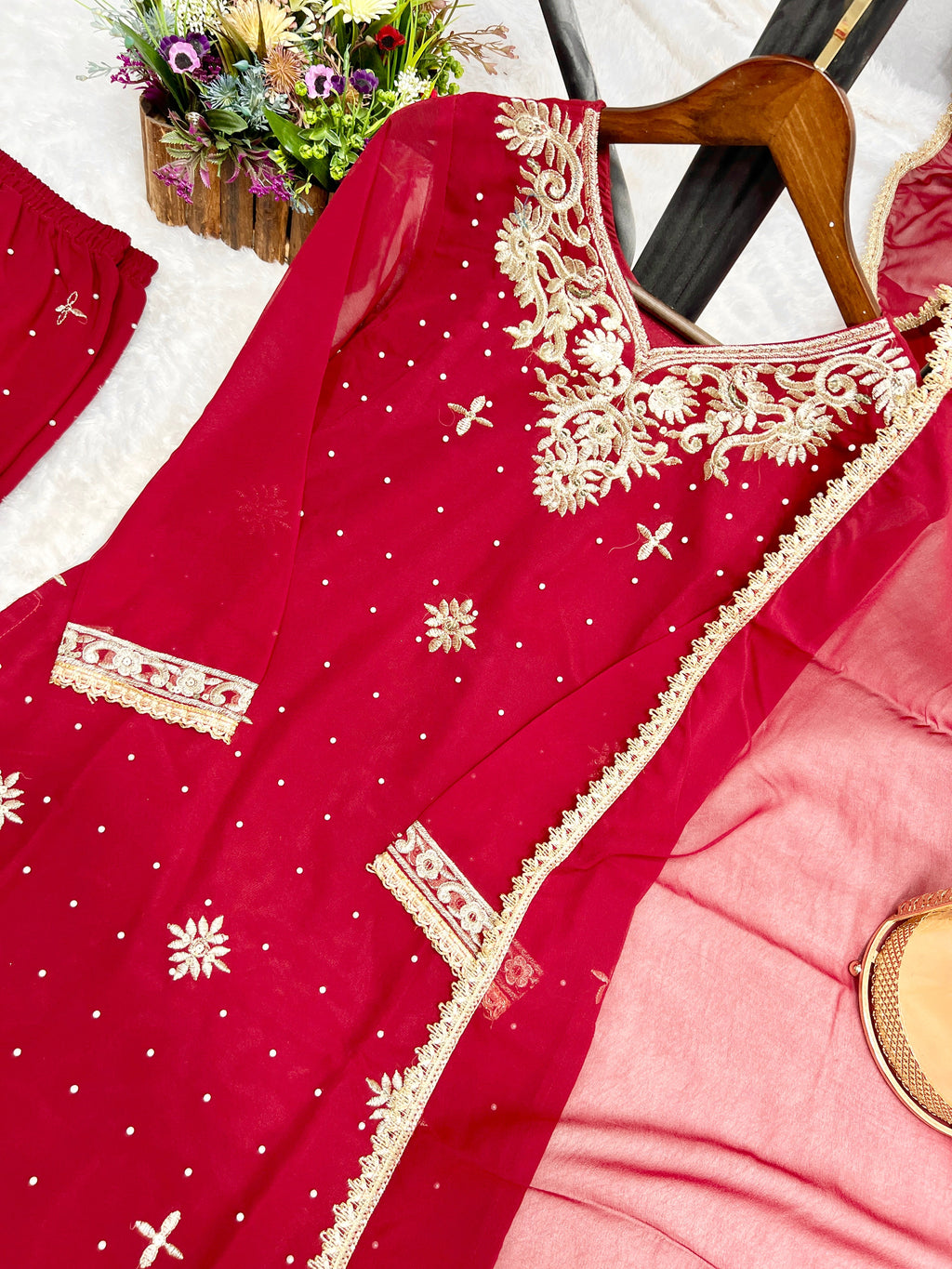 पार्टी वियर डिज़ाइनर टॉप-प्लाज़ो और दुपट्टा