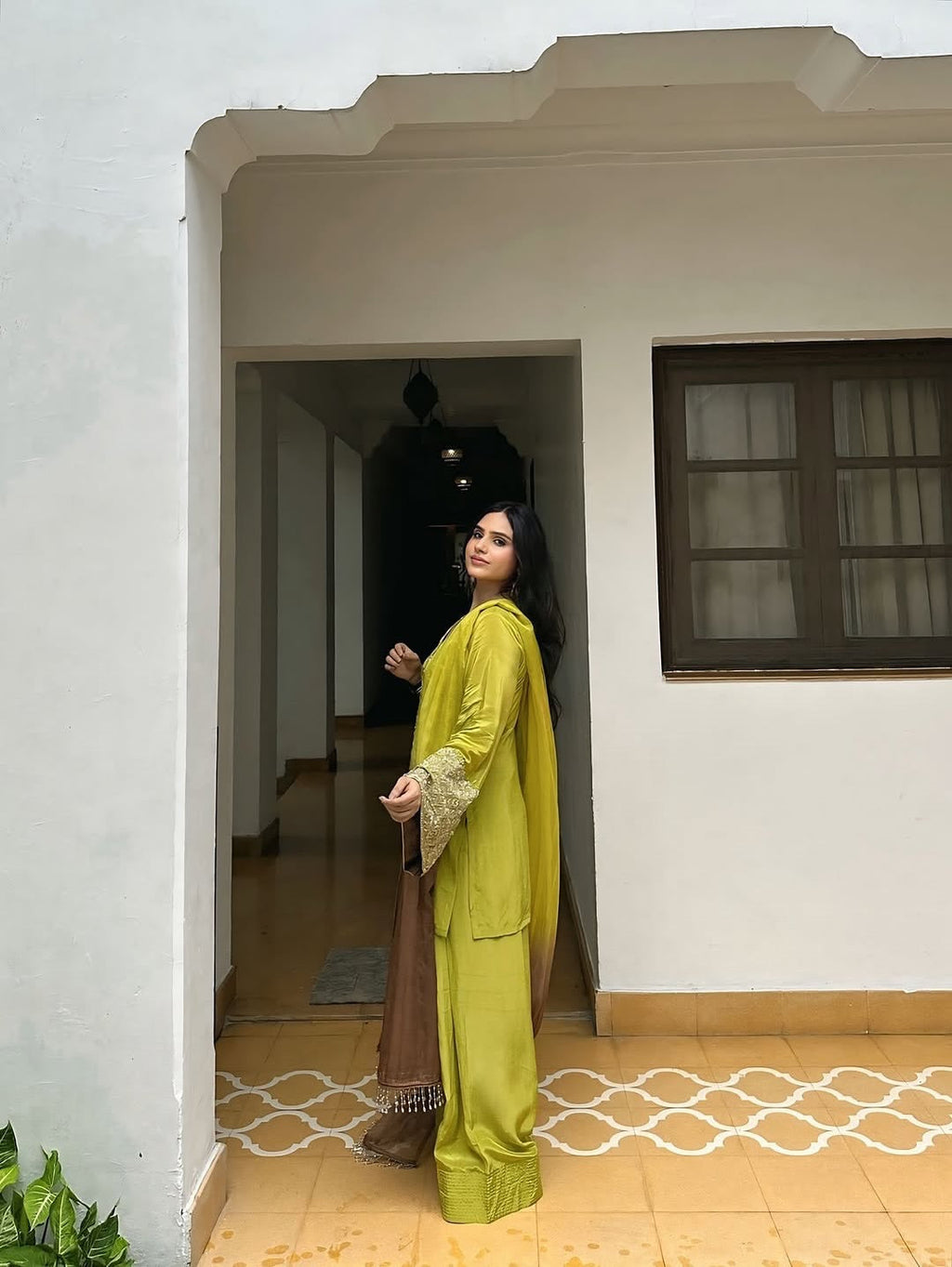 डिज़ाइनर पार्टी वियर लुक टॉप-बॉटम और दुपट्टा