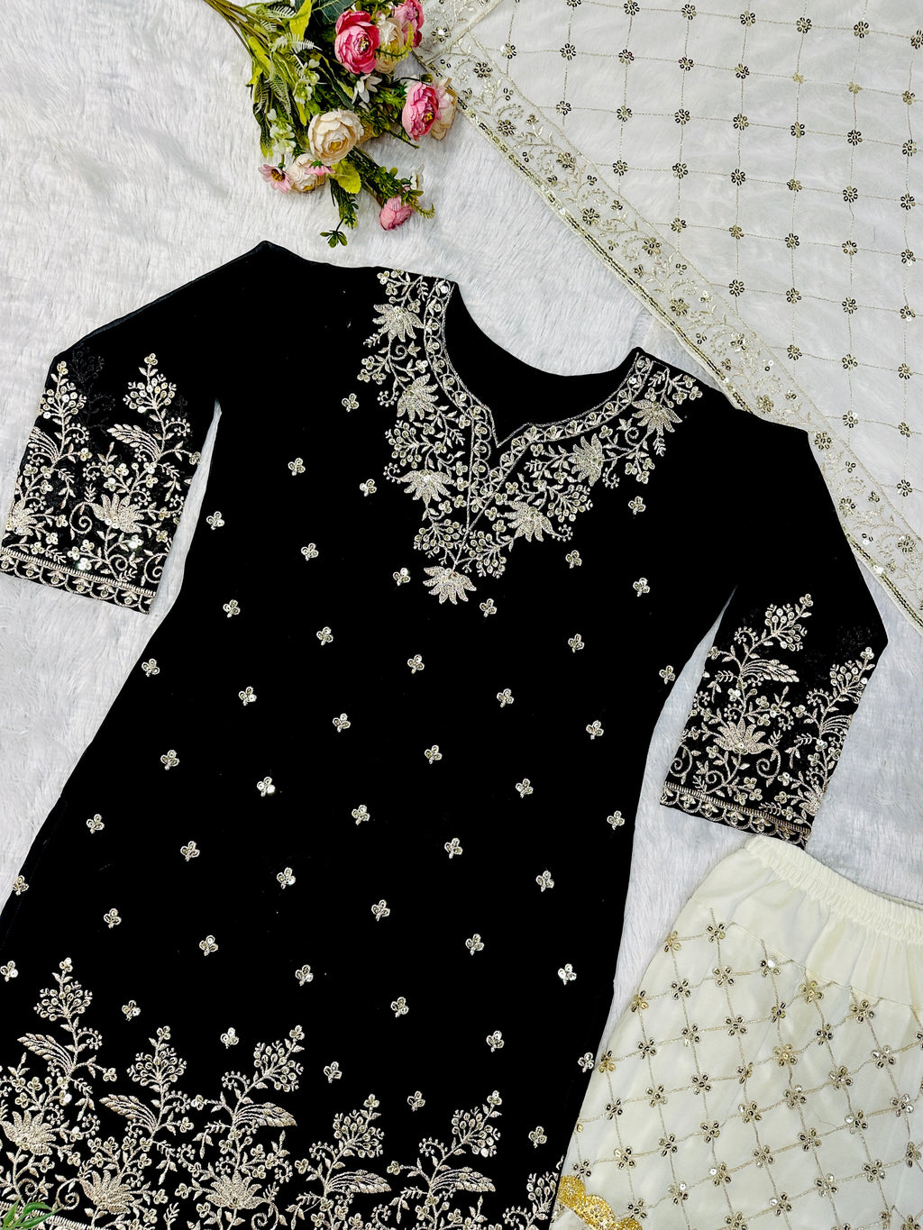 डिज़ाइनर पार्टी वियर टॉप प्लाज़ो और दुपट्टा