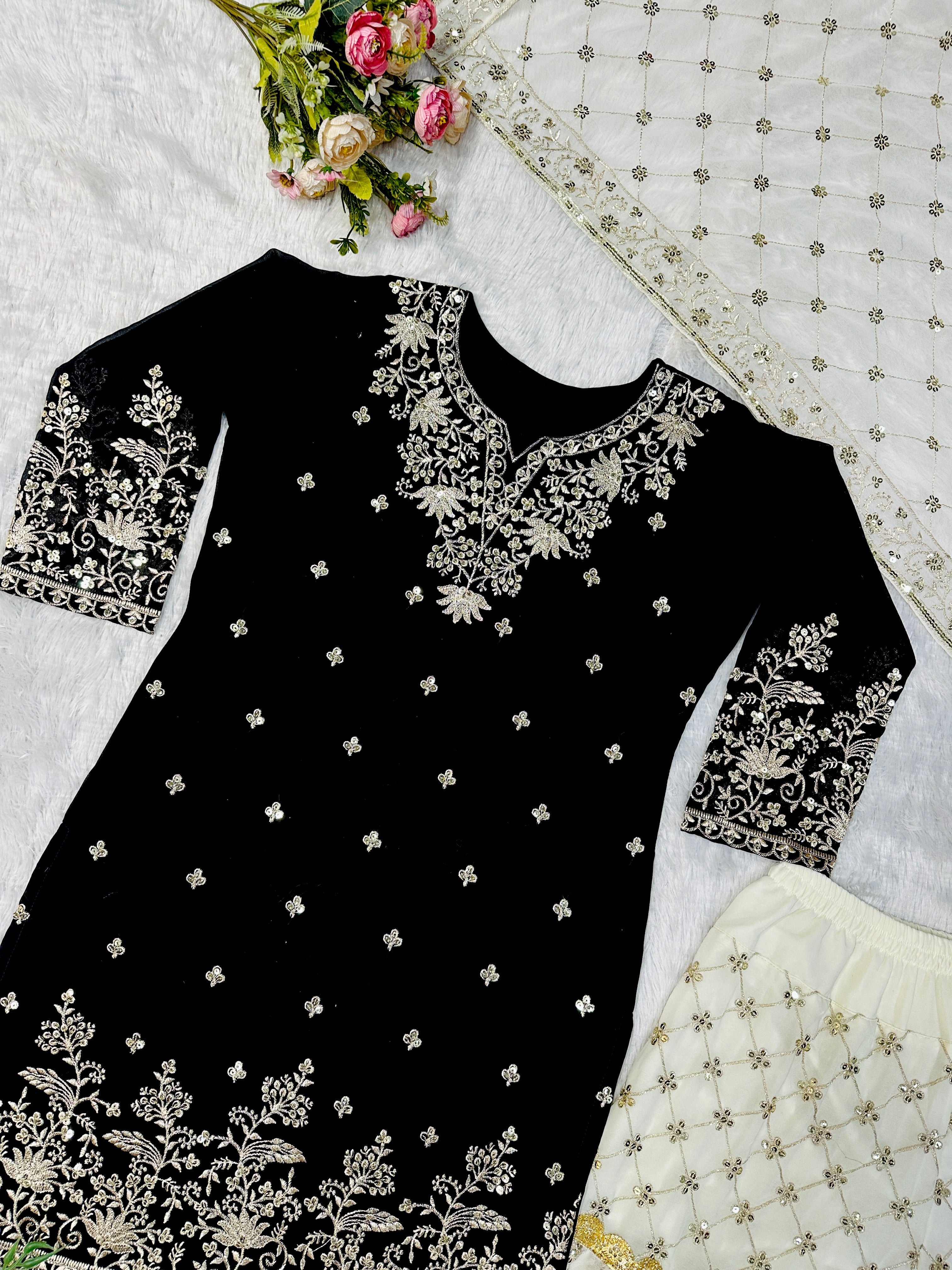 डिज़ाइनर पार्टी वियर टॉप प्लाज़ो और दुपट्टा