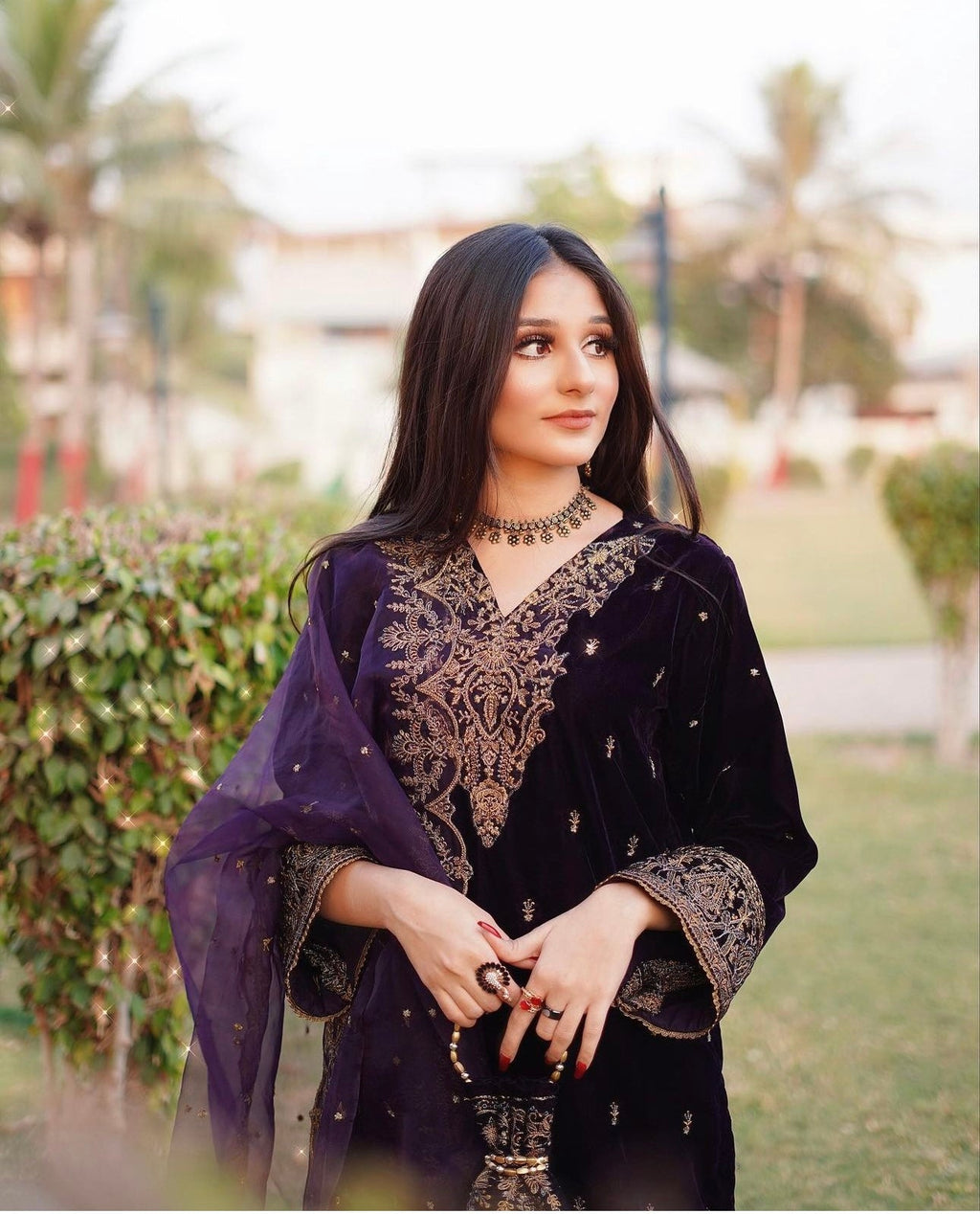 डिज़ाइनर पार्टी वियर लुक टॉप - कढ़ाई सीक्वेंस वर्क के साथ पेंट और दुपट्टा