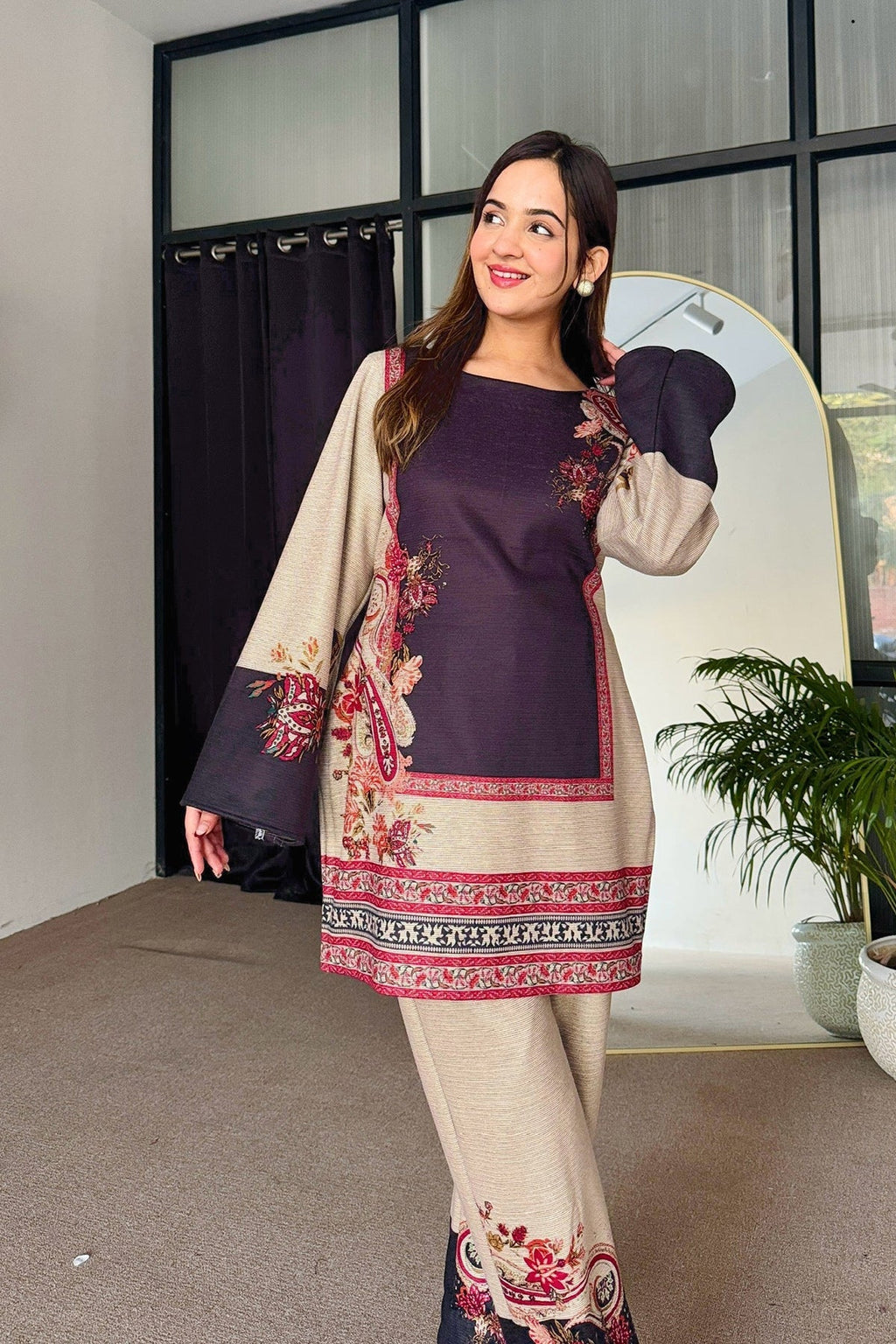 सुंदर डिजिटल प्रिंट के साथ फैंसी को-ऑर्ड्स सेट