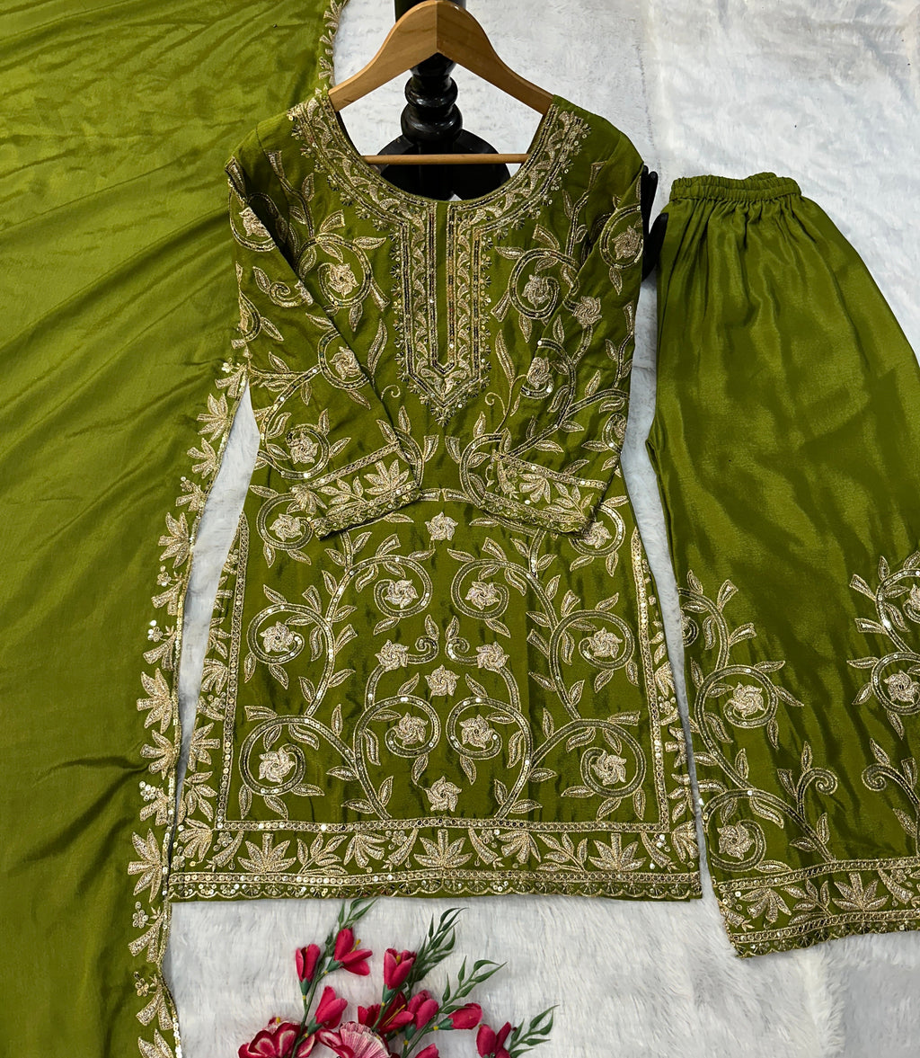 पार्टी वियर खूबसूरत टॉप-बॉटम और फैंसी दुपट्टा