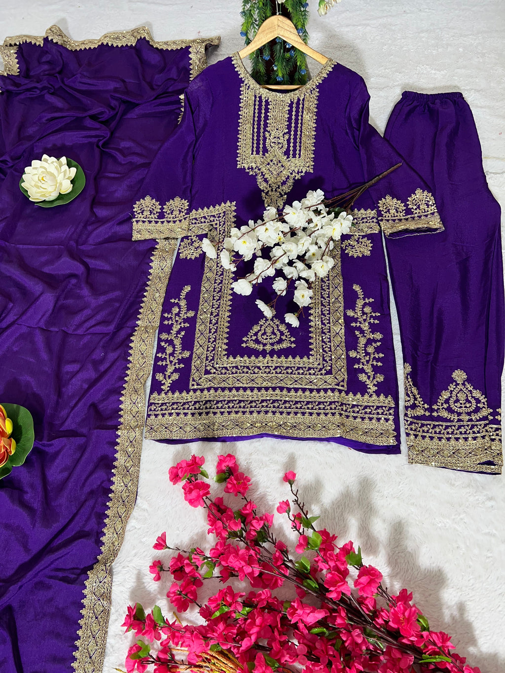 डिज़ाइनर पार्टी वियर टॉप-बॉटम और खूबसूरत दुपट्टा