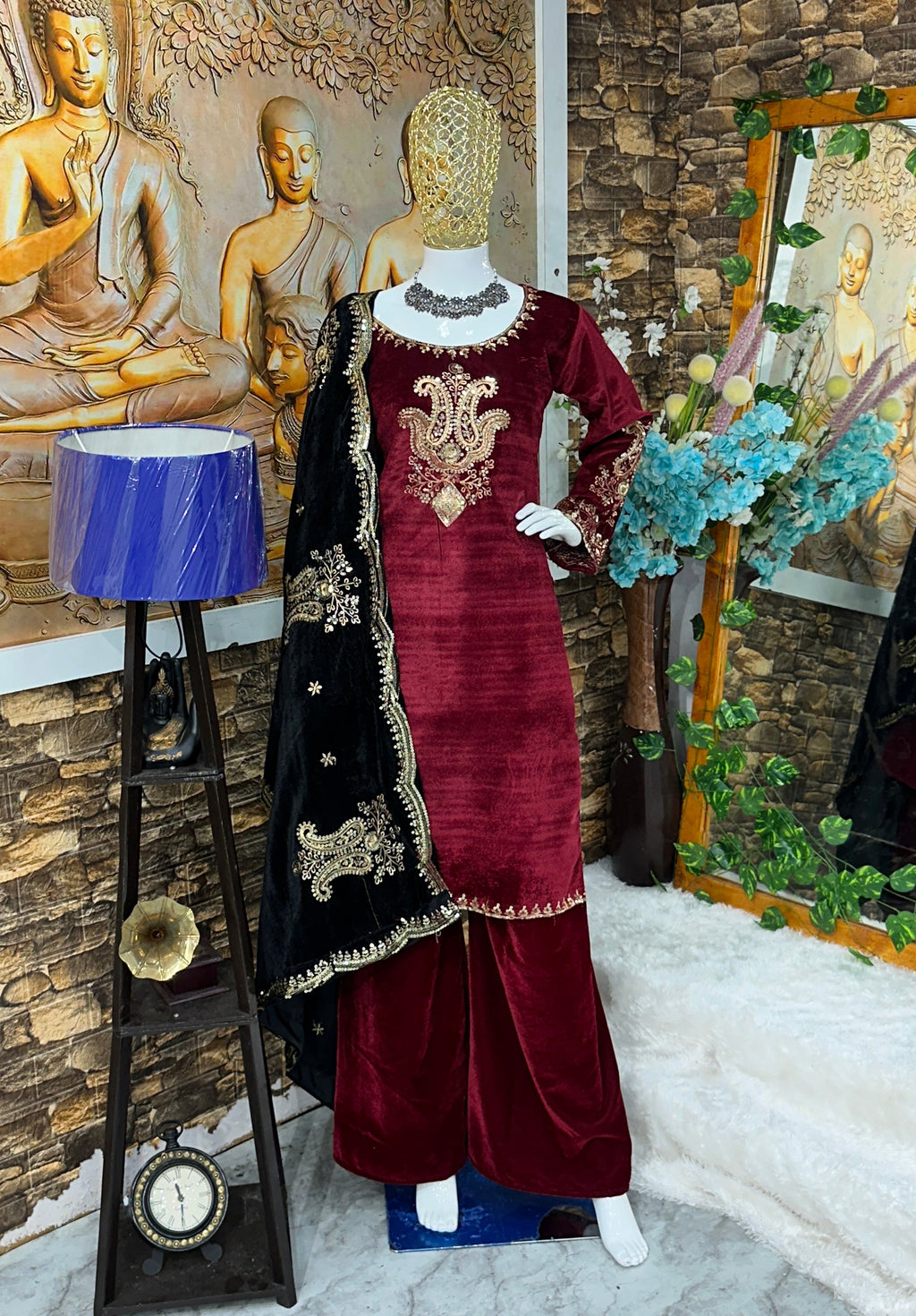 पार्टी वियर लुक खूबसूरत वेलवेट टॉप बॉटम और दुपट्टा