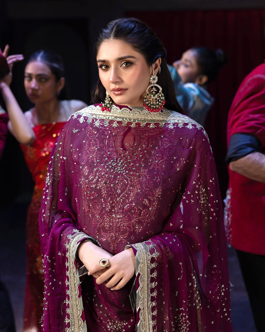 पार्टी वियर खूबसूरत टॉप-बॉटम और डिज़ाइनर दुपट्टा