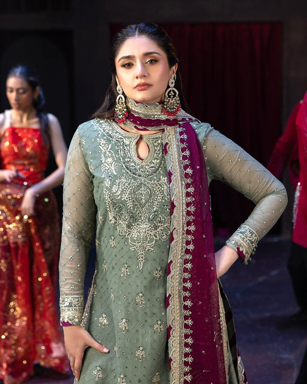 पार्टी वियर खूबसूरत टॉप-बॉटम और डिज़ाइनर दुपट्टा