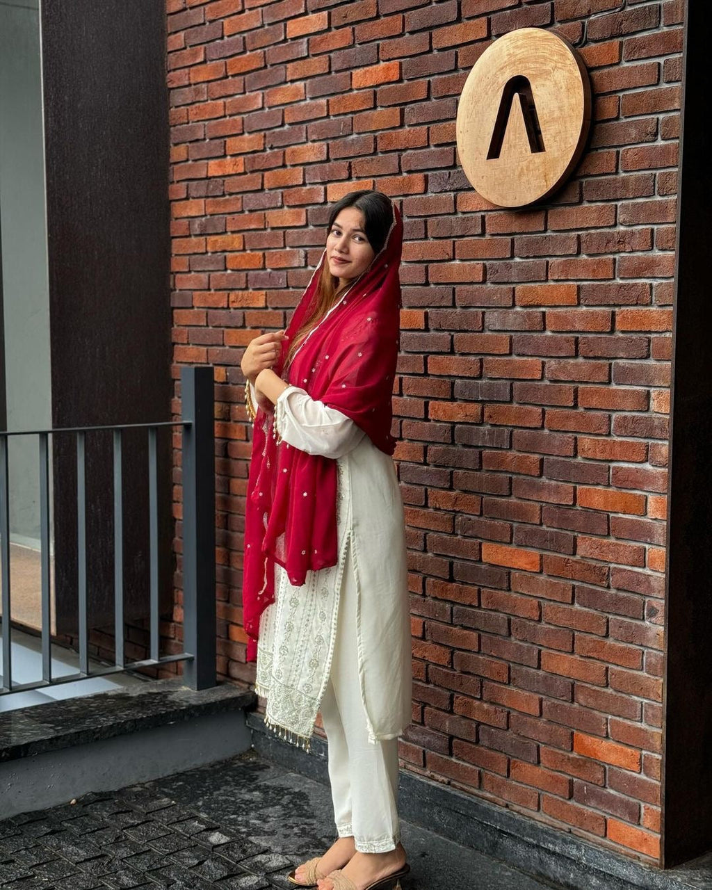 डिज़ाइनर पार्टी वियर लुक हैवी फॉक्स जॉर्जेट टॉप प्लाज़ो और दुपट्टा सेट