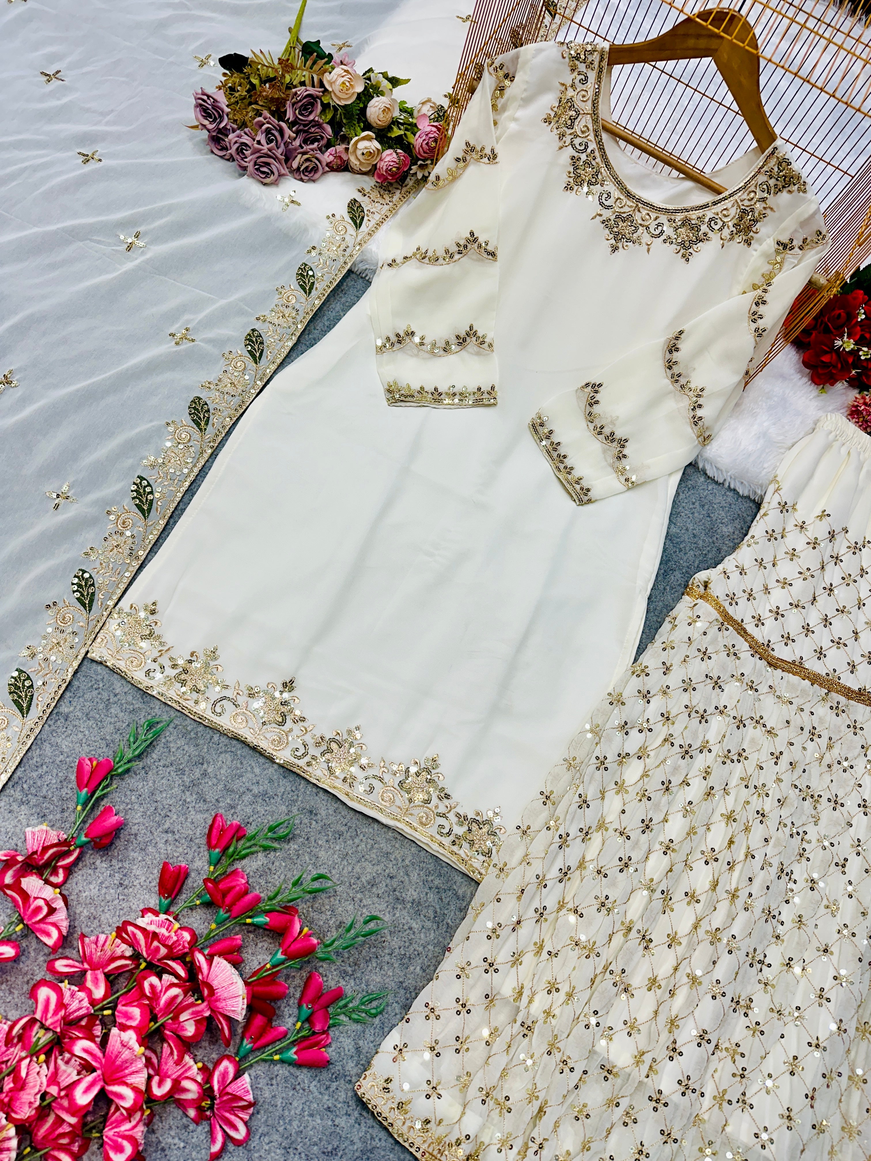 पार्टी वियर डिज़ाइनर टॉप बॉटम और दुपट्टा